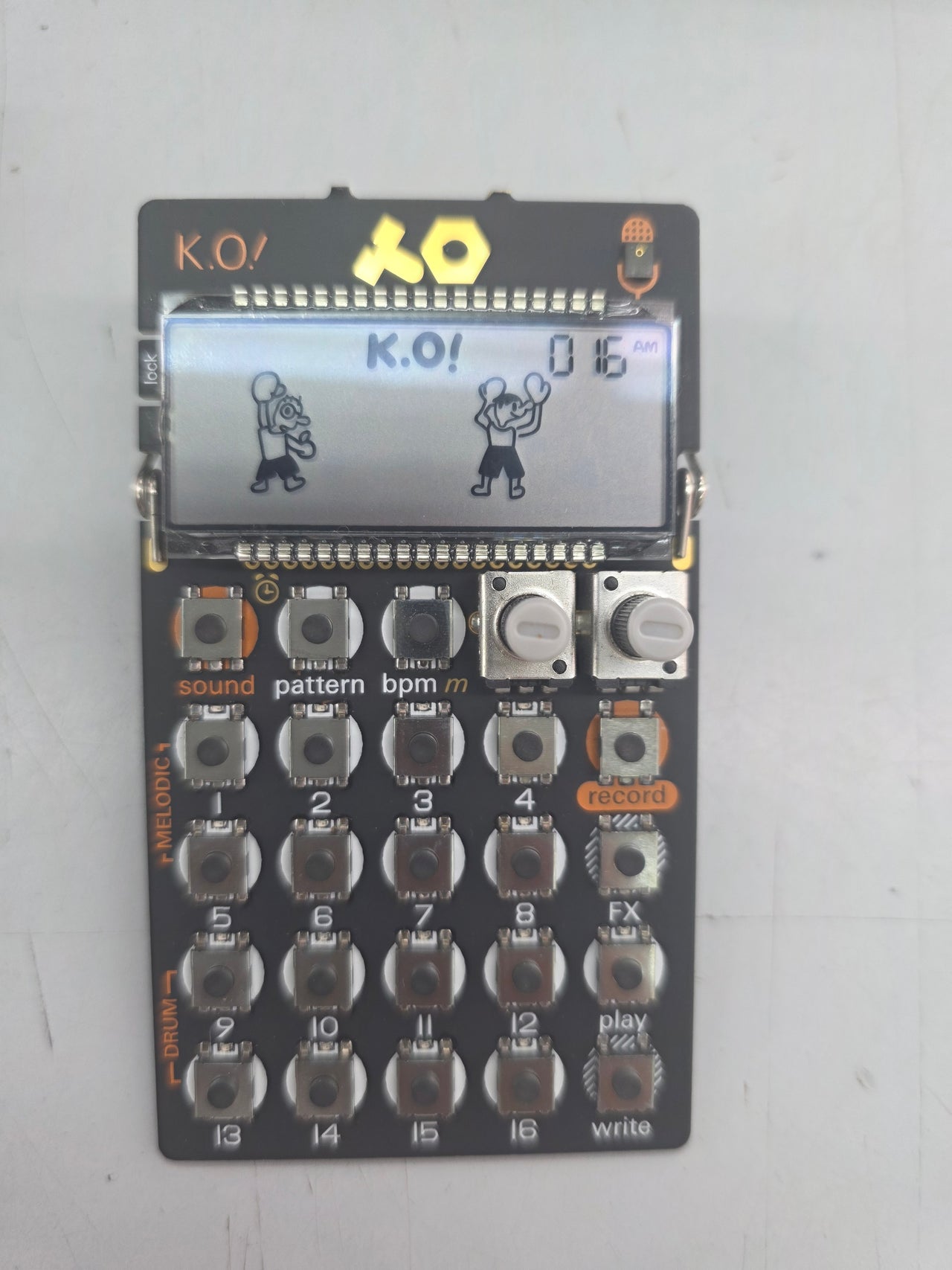 Teenage Engineering PO-33 K.O Caja de ritmos y Sampler