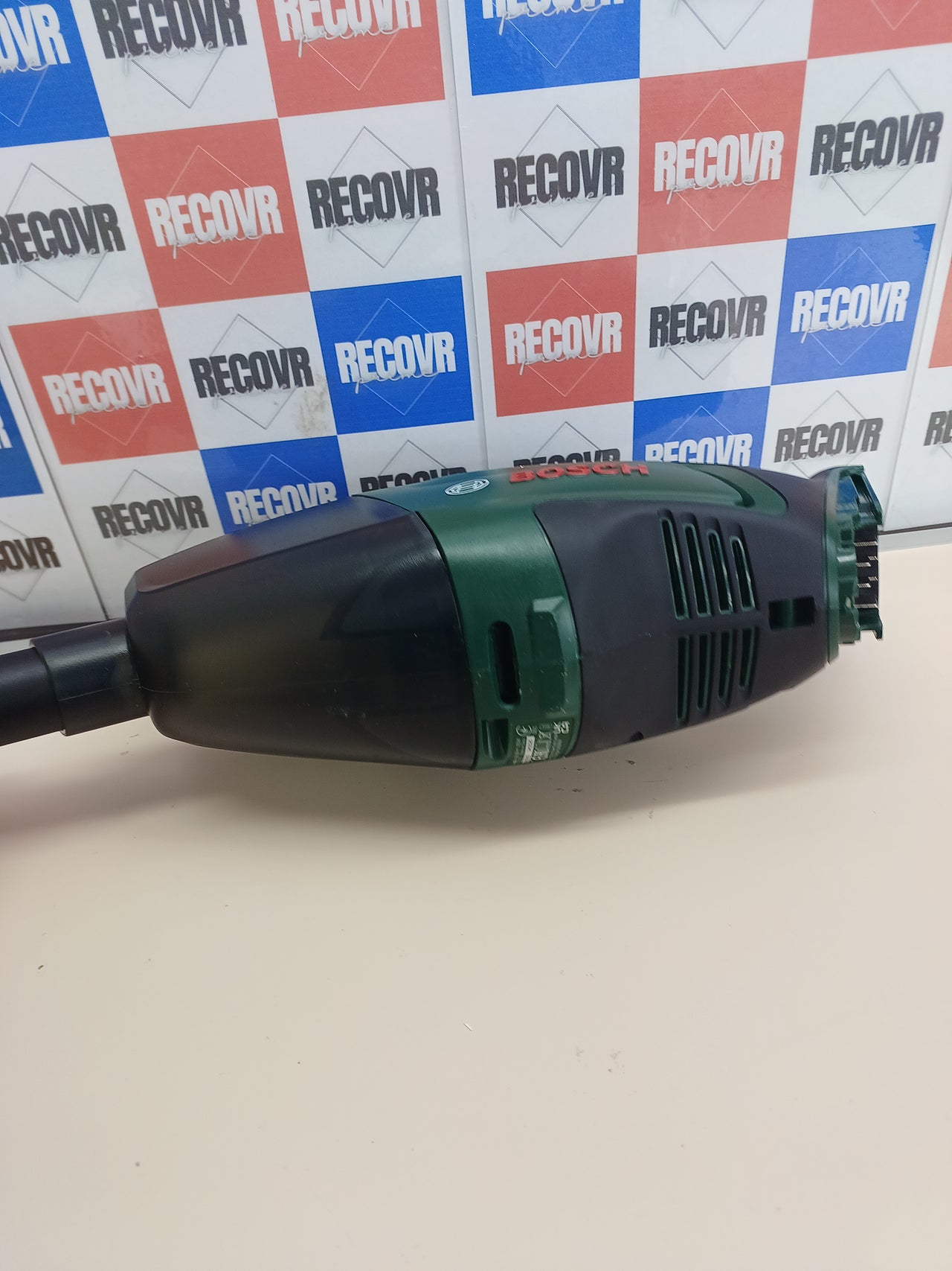 Aspirador batería 18V compacto y versátil BOSCH