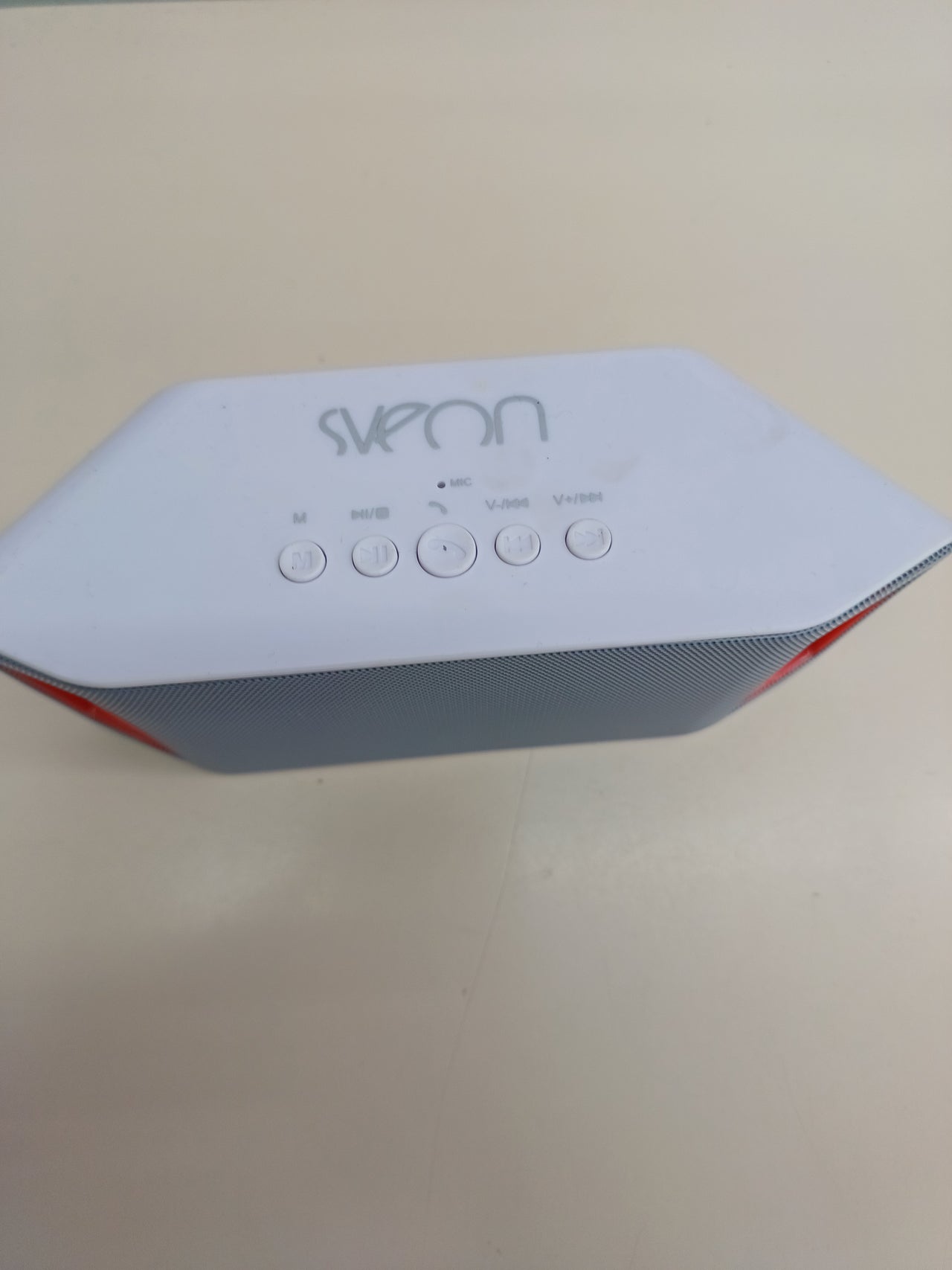 Altavoz Bluetooth con USB, microSD y radio blanco - Sveon SON36_02