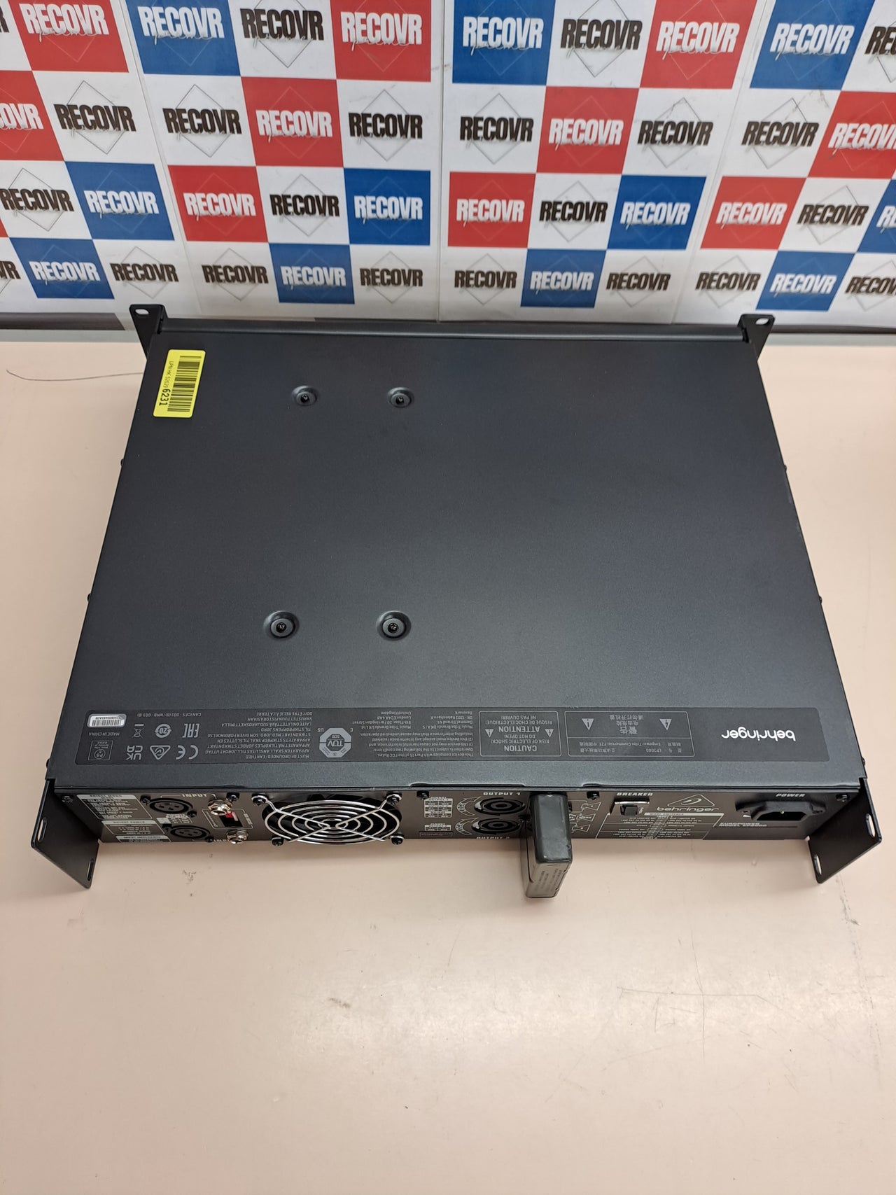Amplificador estéreo profesional 2000W Behringer EP2000