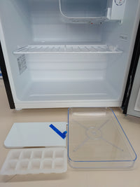 Thumbnail for CHIQ Minibar capacidad 46L, Compresor incorporada, Botellero y Compartimiento Congelador, Control de Temperatura regulable, Bajo Nivel de ruido, Puerta Reversible, Color Negro