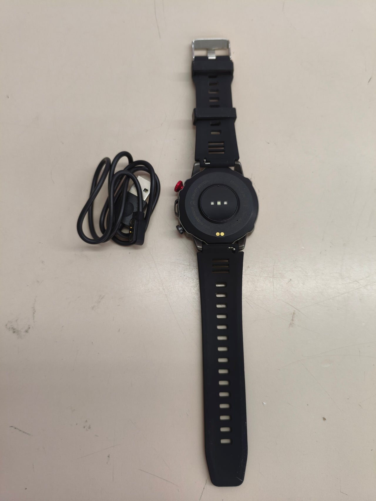 Reloj inteligente con llamadas, pantalla HD y monitorización de salud