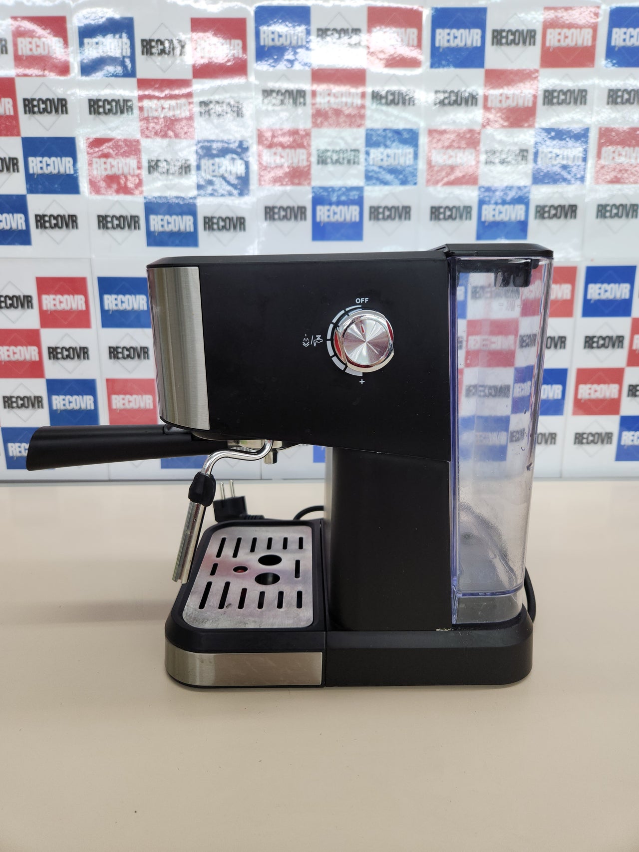 Cafetera 1050W, 20 bares, 1,5L Espresso y Capuccino