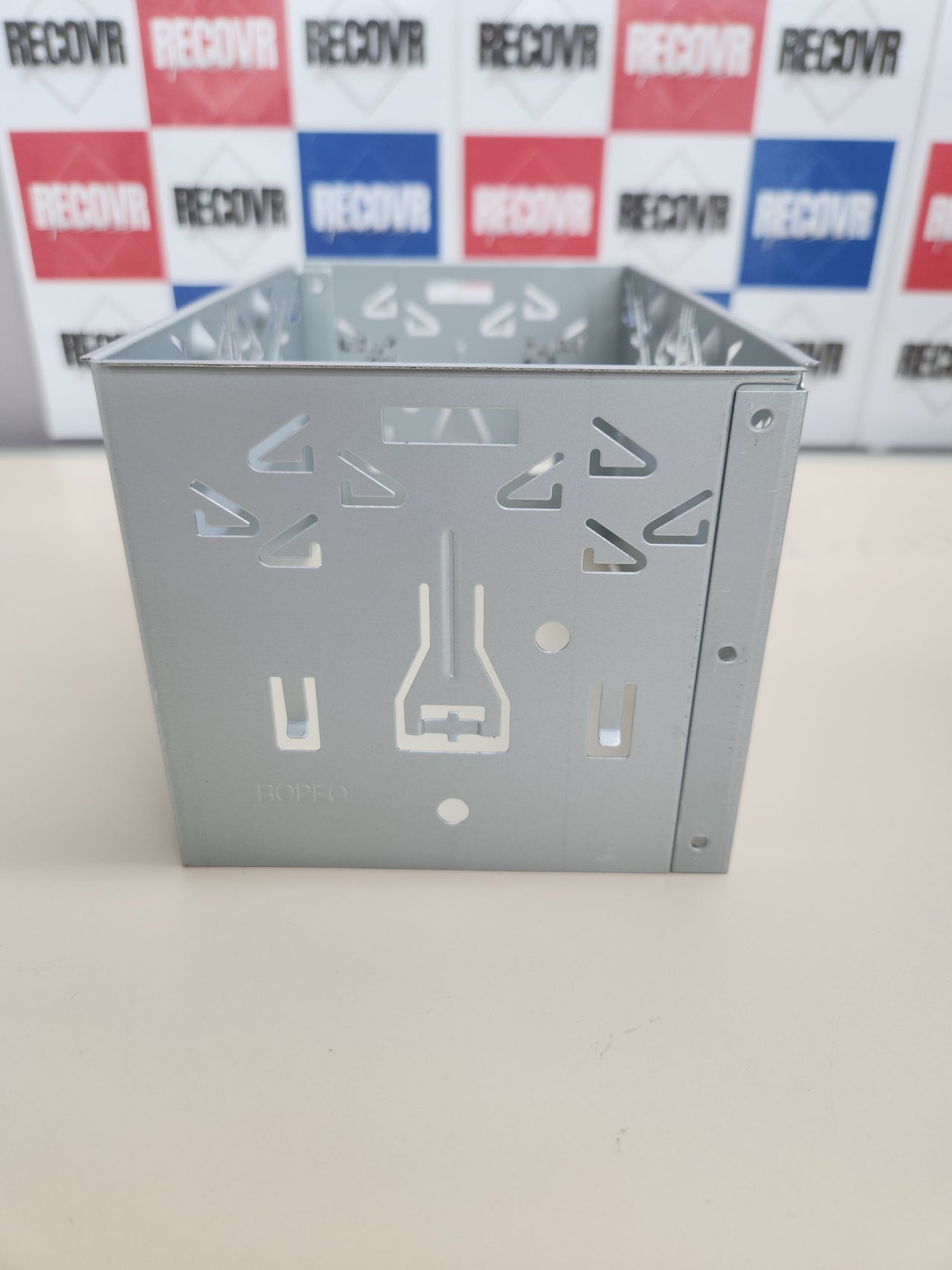 Marco para Auto Radio de Coche 2 DIN 1 Marco de Hierro 2 Placas de Montaje 2 Mazos de Cables 4 Tornillos para Vehículos Universal FUUTUU