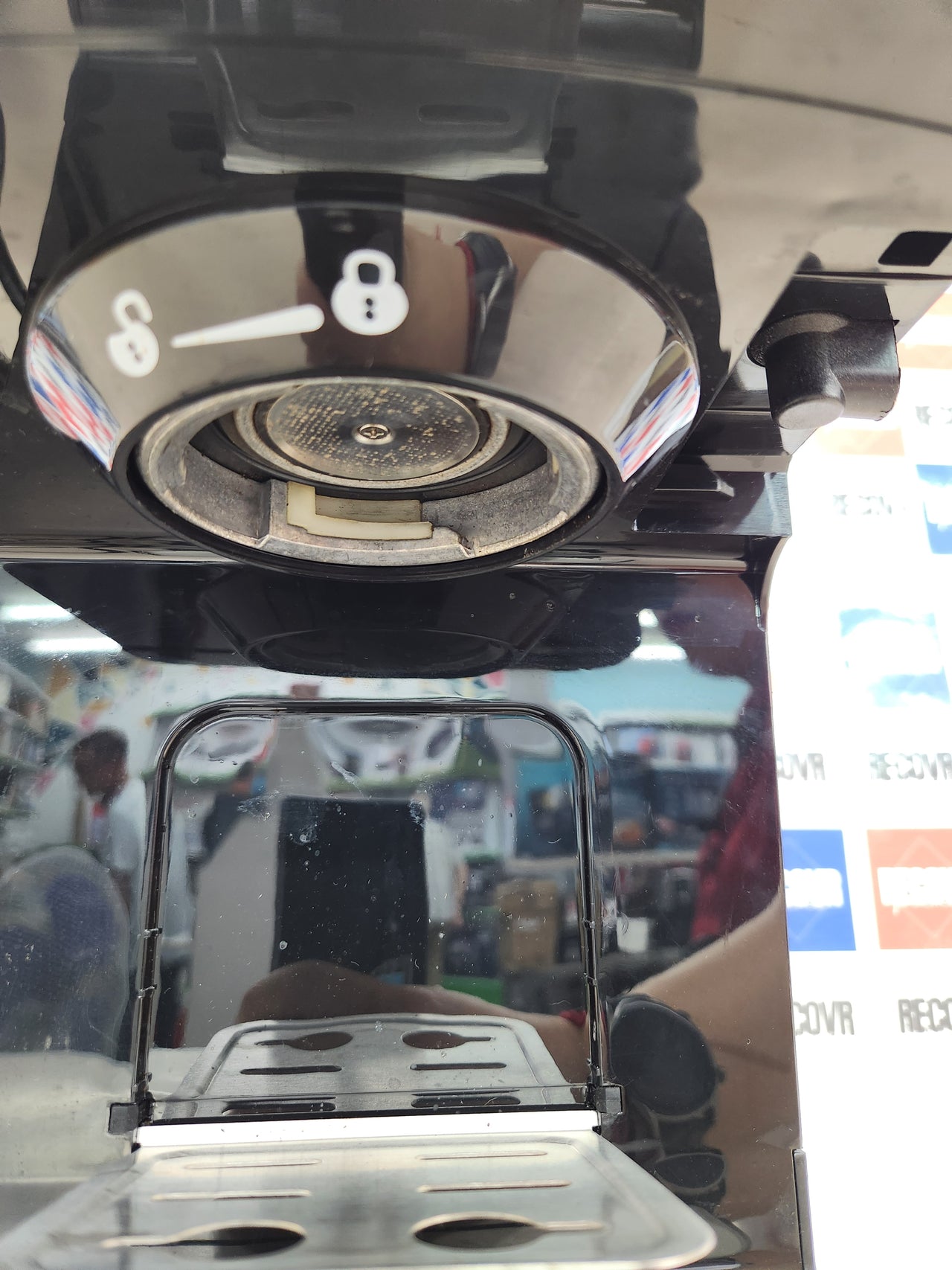 Cafetera espresso 15 bares espumador y depósito de leche, pantalla LCD, bomba italiana, Precalentamiento rápido, Thermoblock, Barista Express, Café en polvo o en cápsulas [4090SS] Sencor