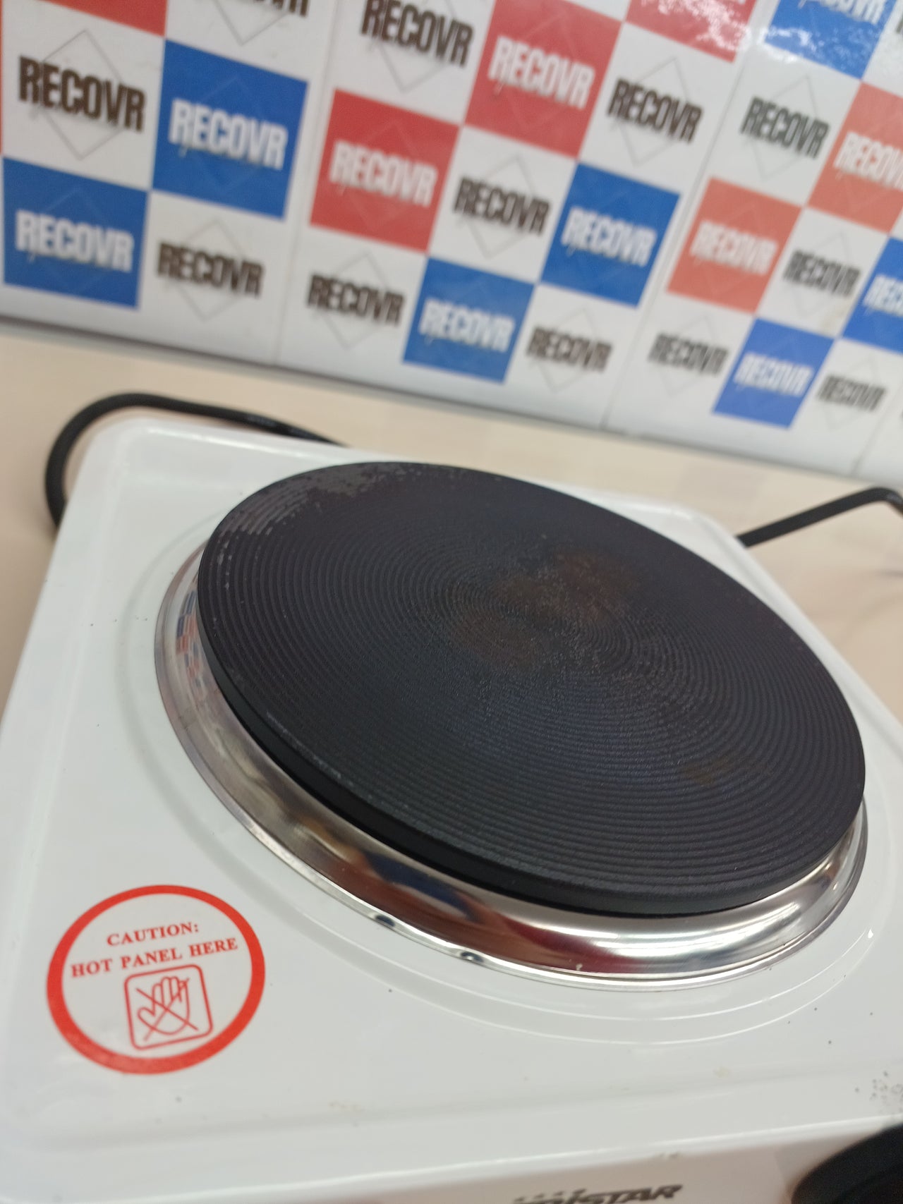 Placa eléctrica con termostato 22×24,5 cm – Tristar