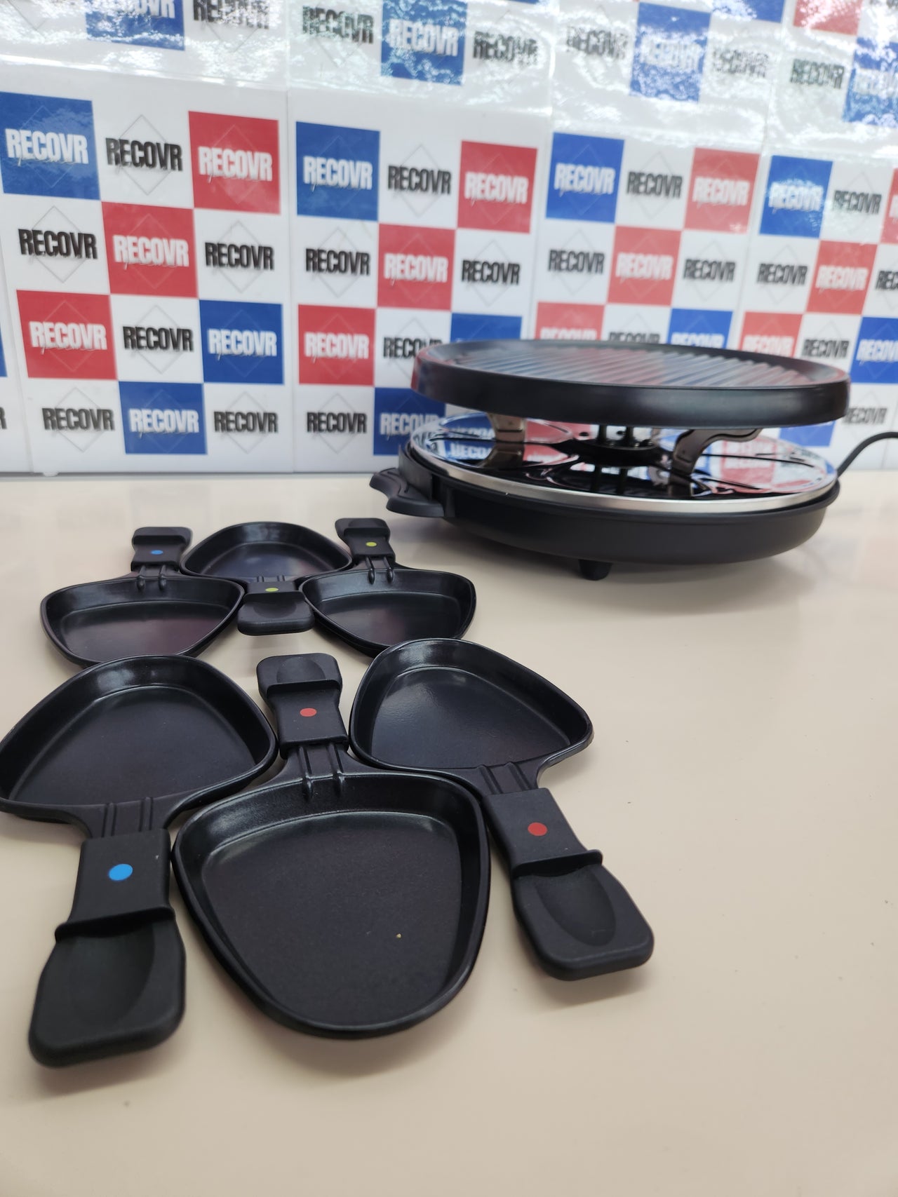 Raclette 6 Grill para 6 personas Party Princess con forma redonda Petra Electric 162725