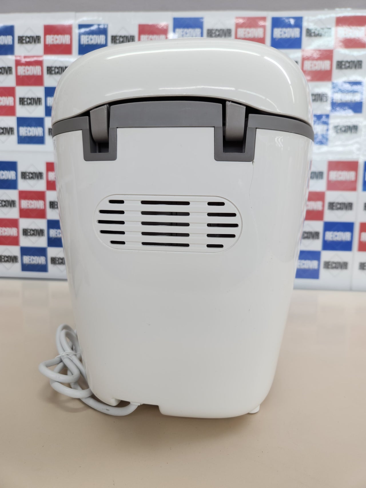 Moulinex OW6101 Home Baguette - Panificadora de 1650 W, 16 programas, hasta 1.5 kg, inicio programado, mantenimiento caliente, incluye bandejas para baguette, 2 aspas amasar y recetario, blanco