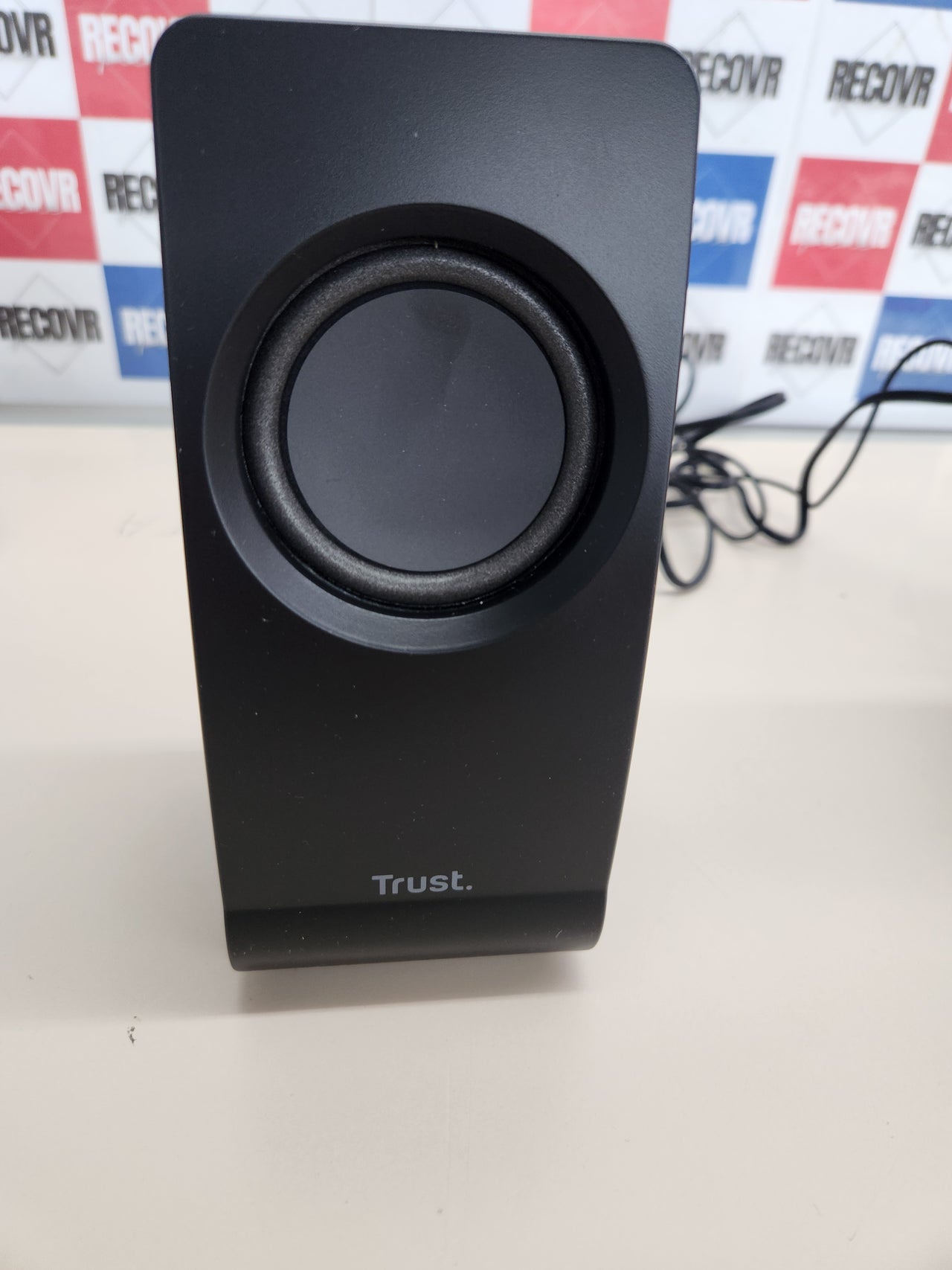 Set Altavoces, Jack 3.5 mm, 16 W, 50-20000 Hz Respuesta Frecuente, Sistema de Altavoces Alámbrico USB para PC, Ordenador, Portátil, Oficina. Trust Remo 2.0