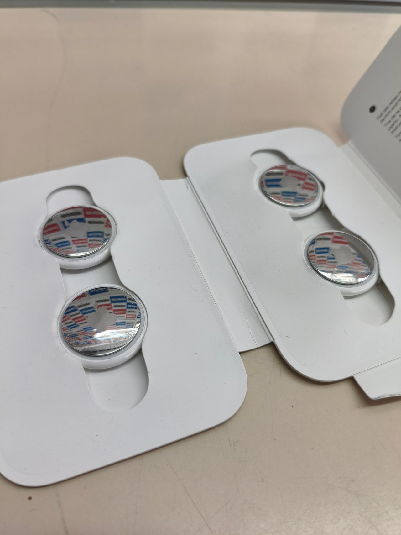 Apple Paquete de 4 AirTag (1.ª generación)