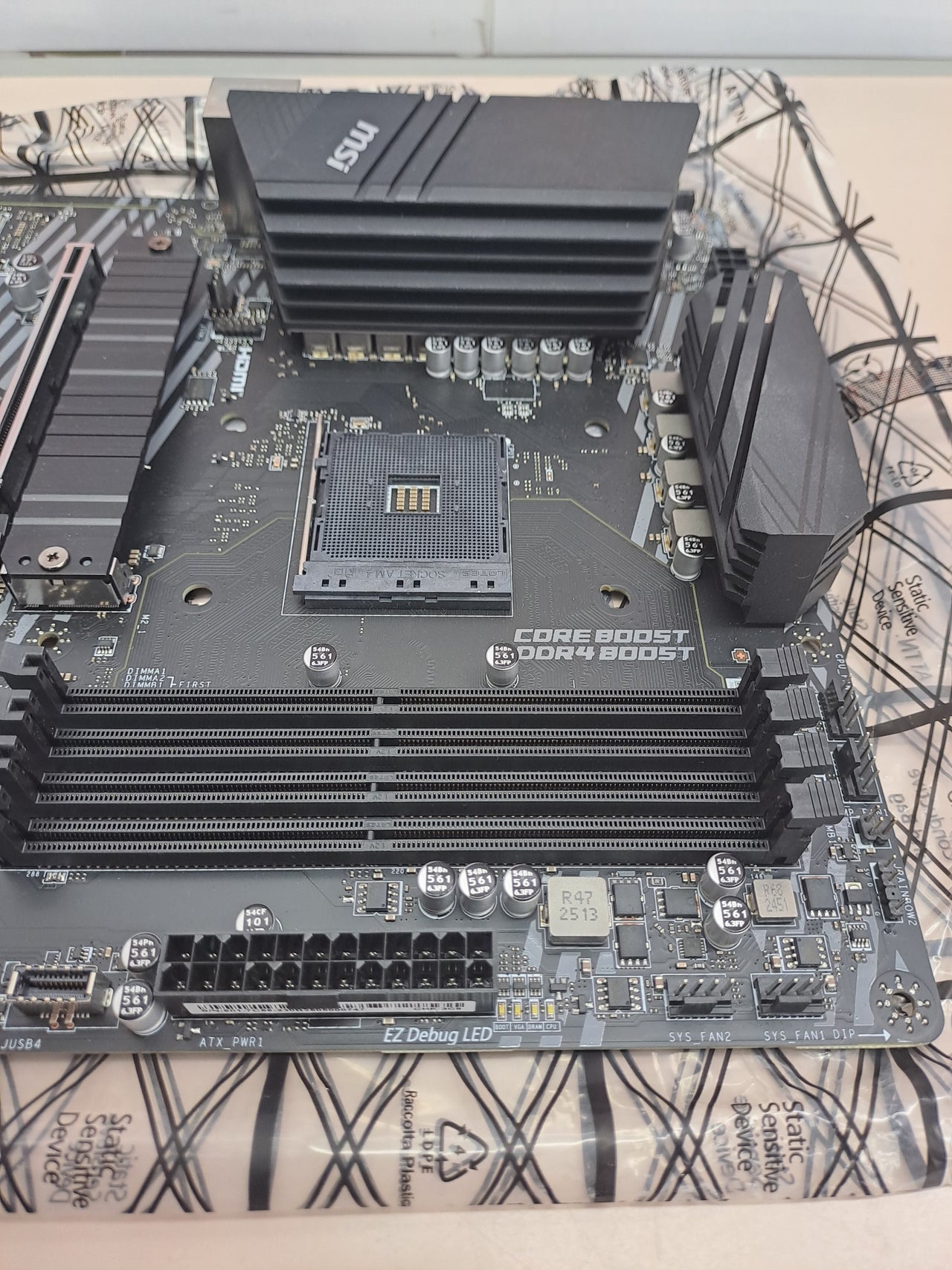 Placa base MSI B550 para procesadores AMD Ryzen AM4
