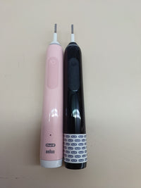 Thumbnail for Oral-B Pro 3 3900N Cepillos de Dientes Eléctricos (Pack de 2) con Mango Recargable y Cabezal de Recambio, Diseñado Por Braun, Regalos Orginales para Mujer y Hombre - Negro y Rosa
