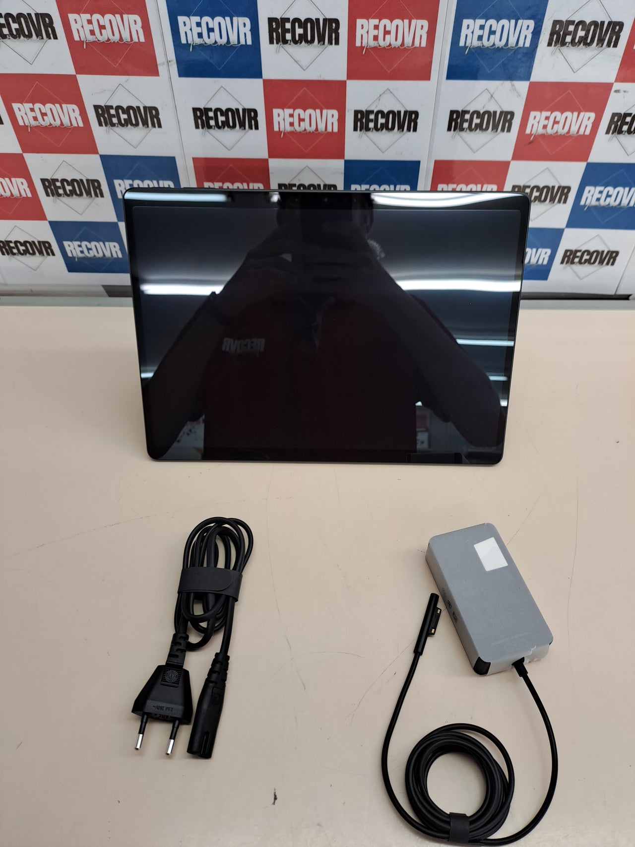 Tablet portátil 13” OLED 16GB 256GB Surface Pro 11 negra
