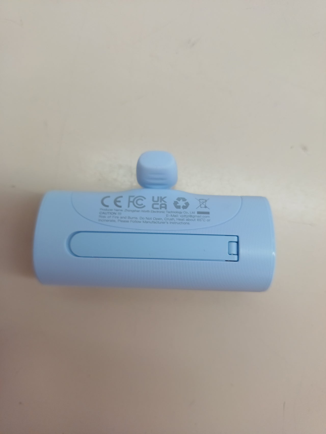 Powerbank 5000 mAh con soporte USB-C plegable - Mini Universal