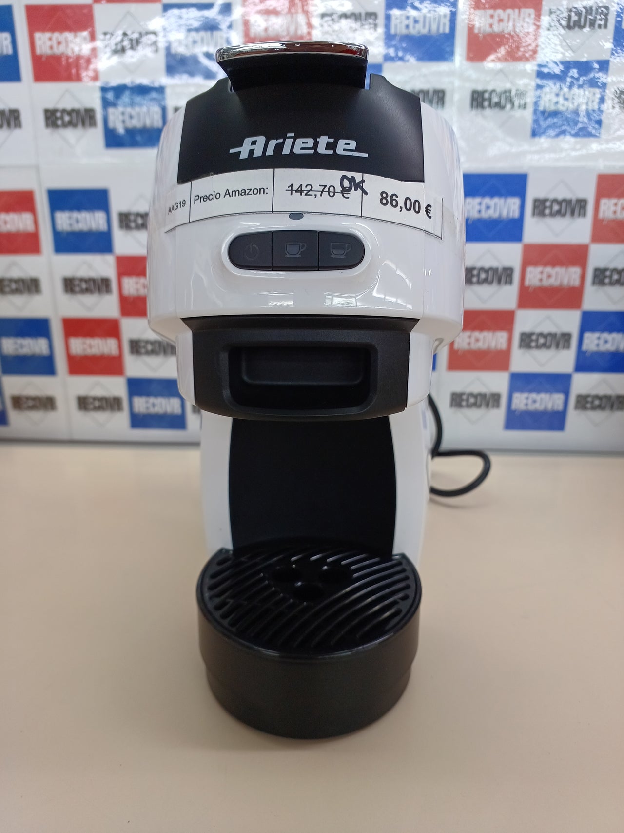 Cafetera 1.100 W, 15 bares, 0.6L de capacidad, Cajón para café en polvo 1 o 2 tazas y mono dosis, espresso, Blanco Ariete 1301