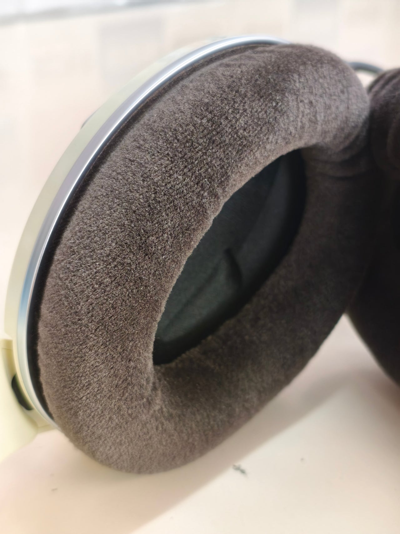 Sennheiser HD 599, auriculares abiertos circumaurales, marfil