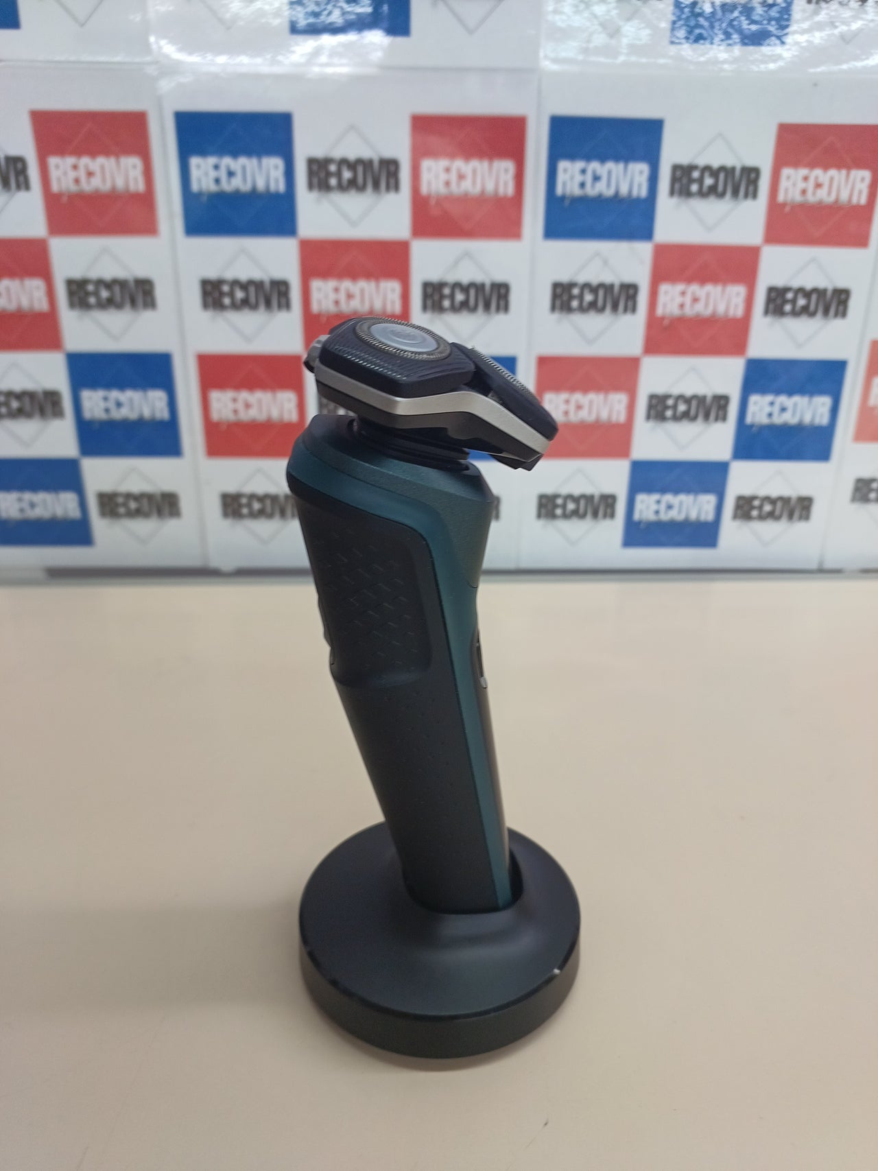 Afeitadora eléctrica S5884/35 60 min recargable Philips