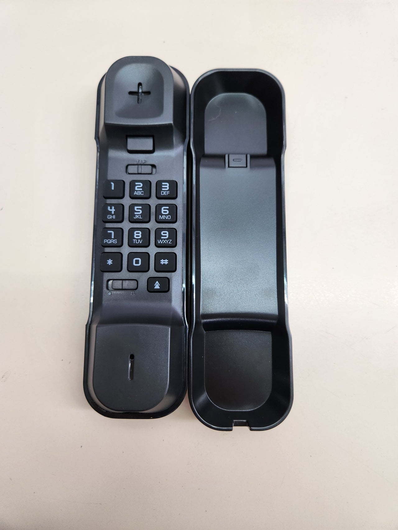 Teléfono Alcatel ATL1413670,  Negro
