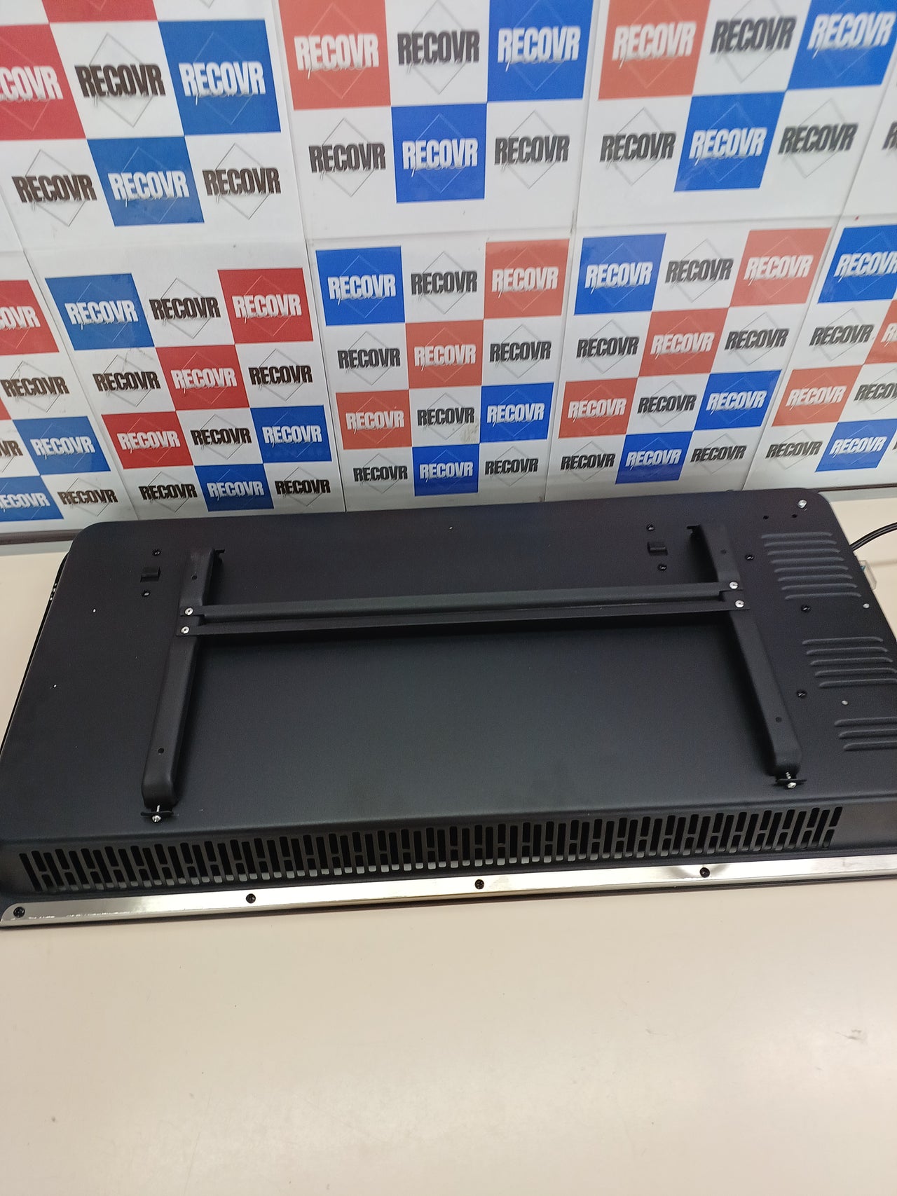 Radiador eléctrico bajo consumo WiFi 1500 W con termostato y temporizador – Cecotec