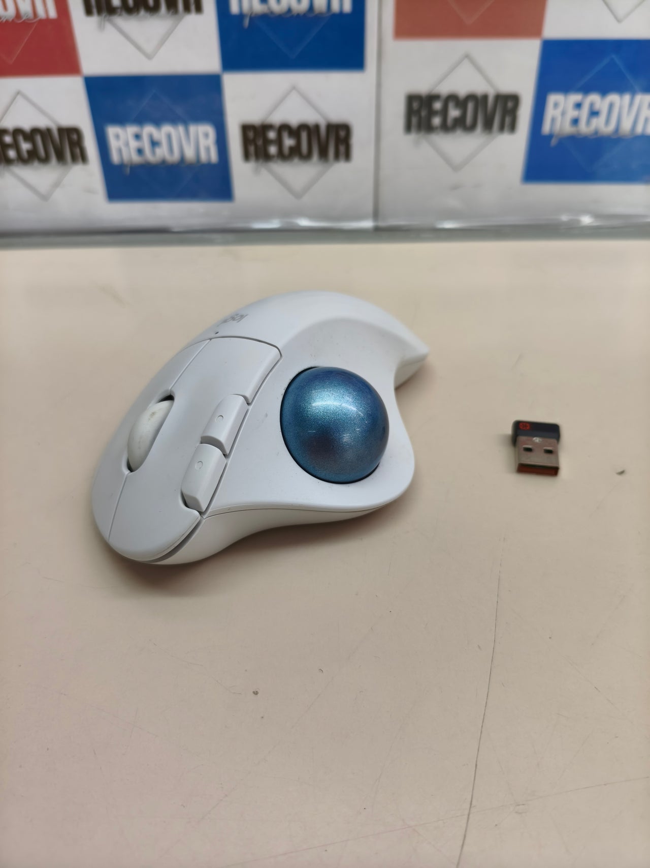 Ratón ergonómico inalámbrico Logitech Ergo M575S con trackball