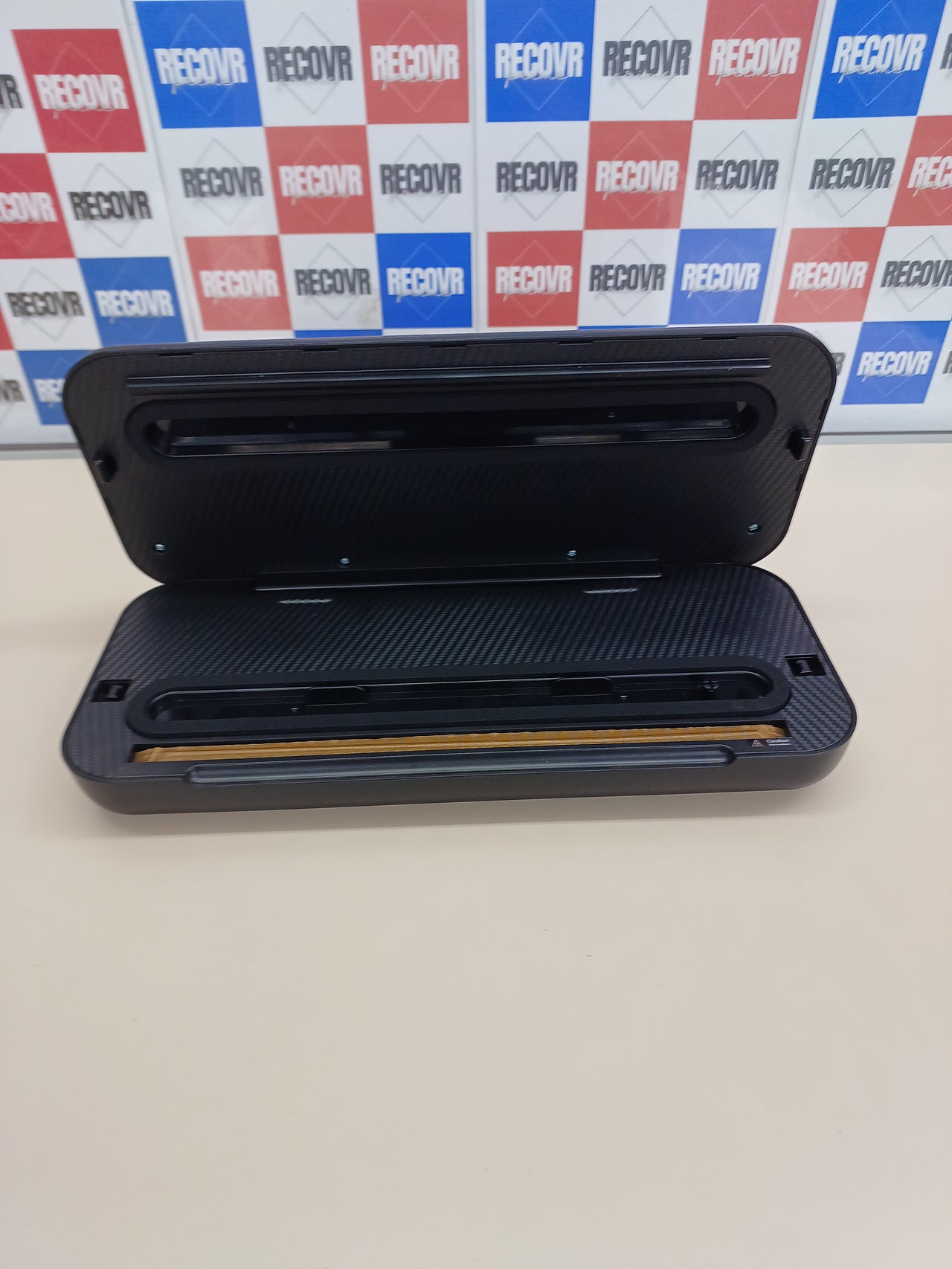 Máquina de envasado al vacío  cortador inalámbrico y recargable línea Avantspace negro Tognana