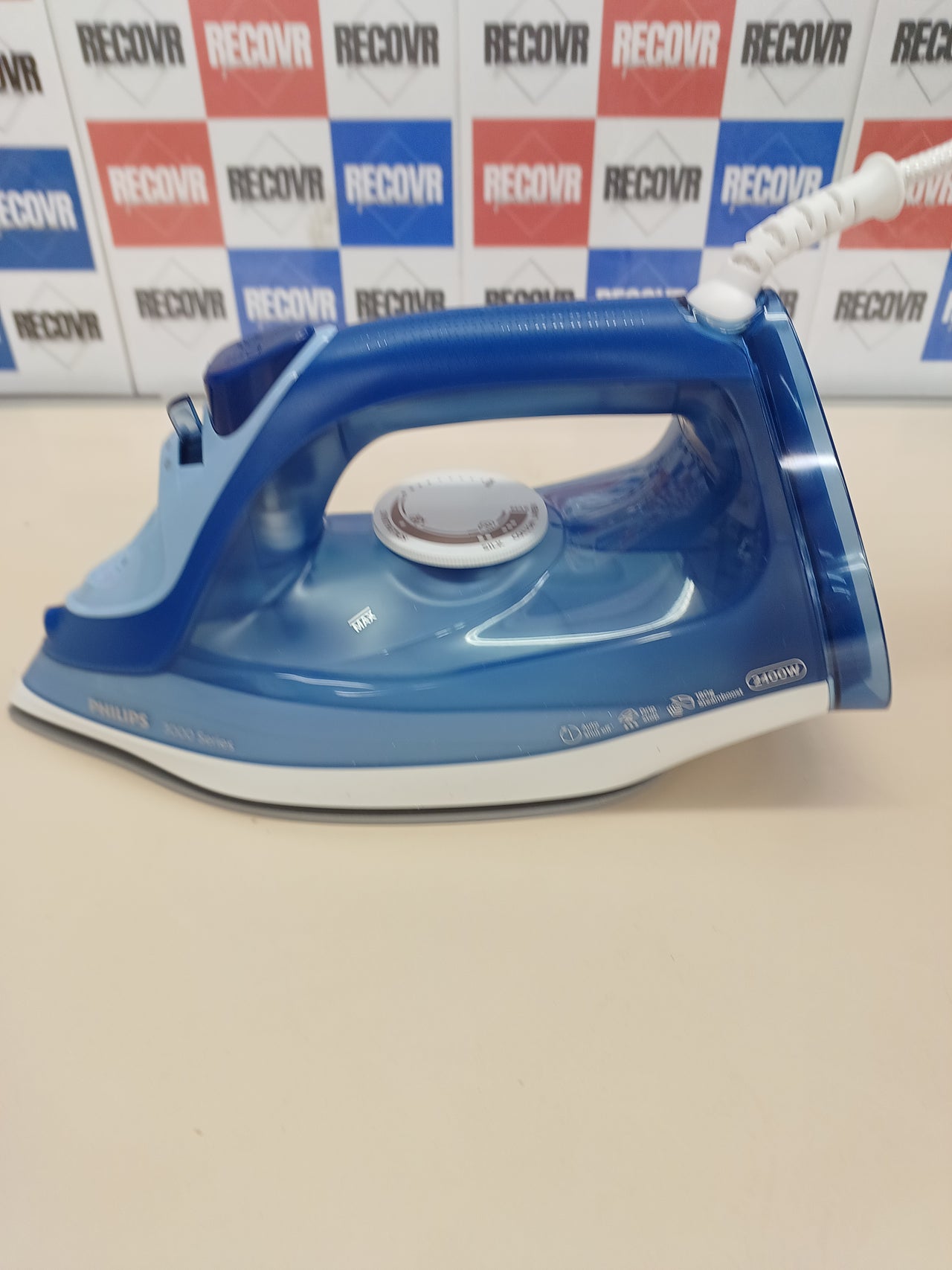 Plancha de vapor , 2400 W, potencia de vapor constante de 40 g/min, golpe de vapor de 180 g, suela de cerámica, vapor vertical, color azul. Philips 3000 Series
