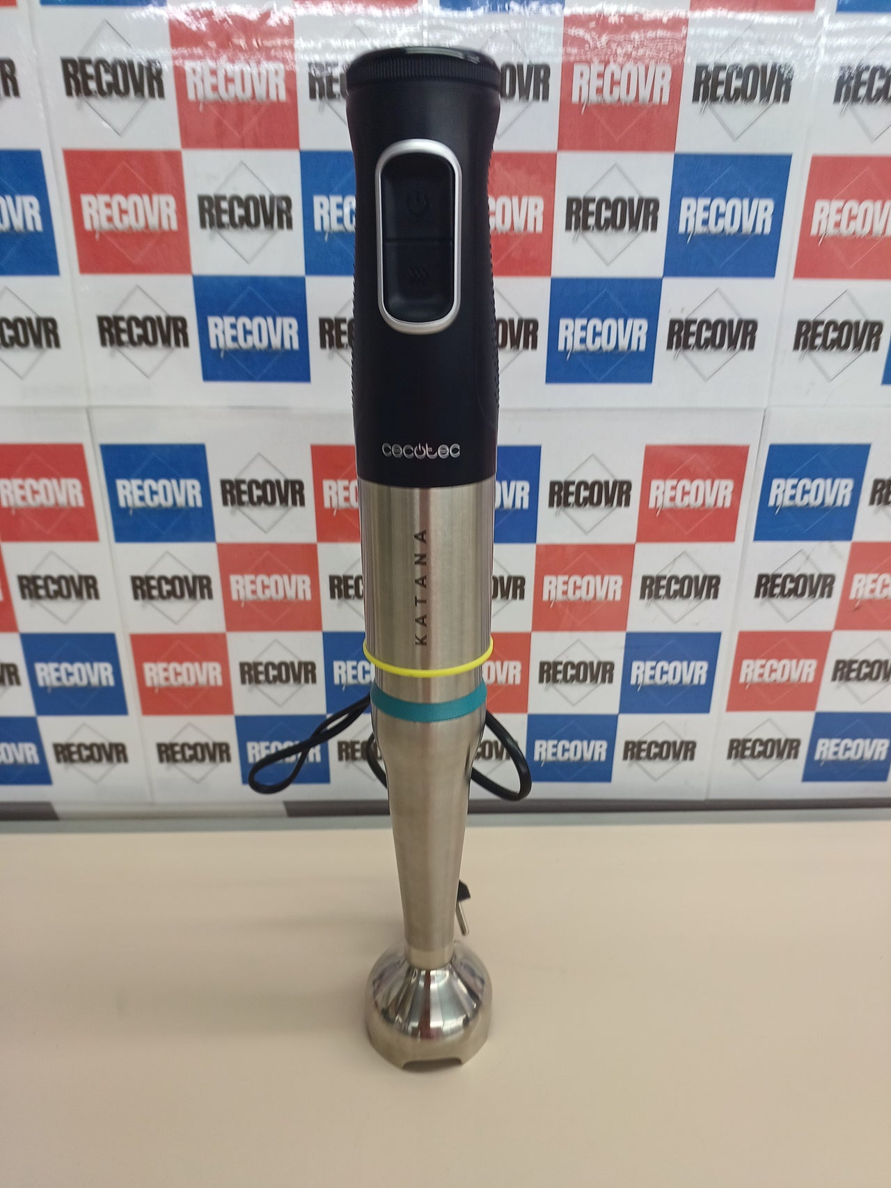 Batidora 1500W con 21 velocidades y accesorios Cecotec