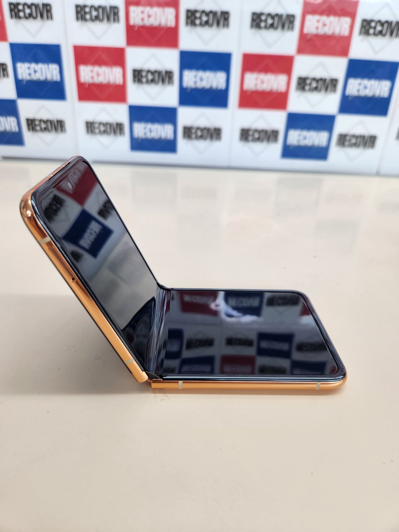 Motorola Razr 40 Ultra, 8/256Gb, Procesador Snapdragon 8+