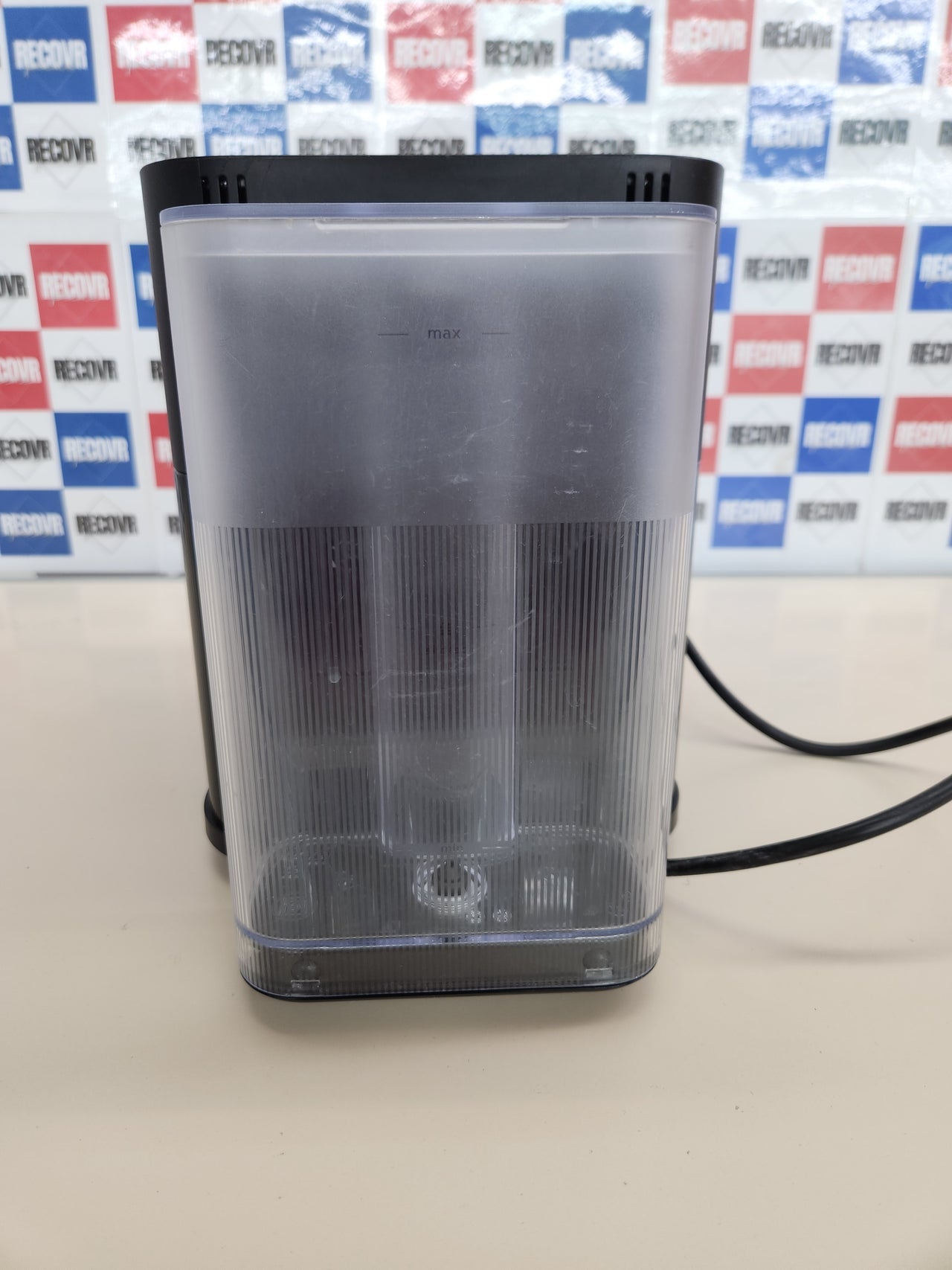 Cafetera 1.3L cápsulas Gran Lattissima Nespresso DeLonghi