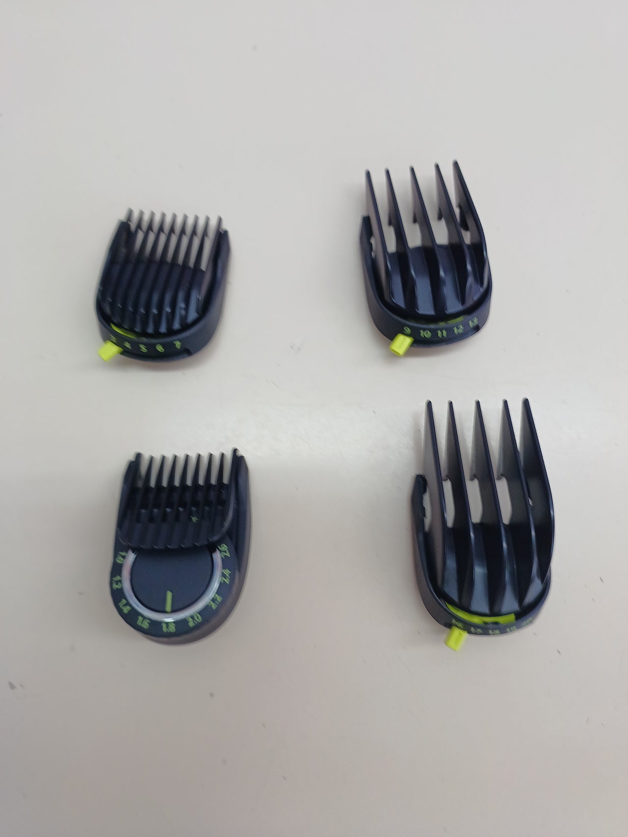 Recortadora barba 15 en 1 serie 7000 hombre Philips
