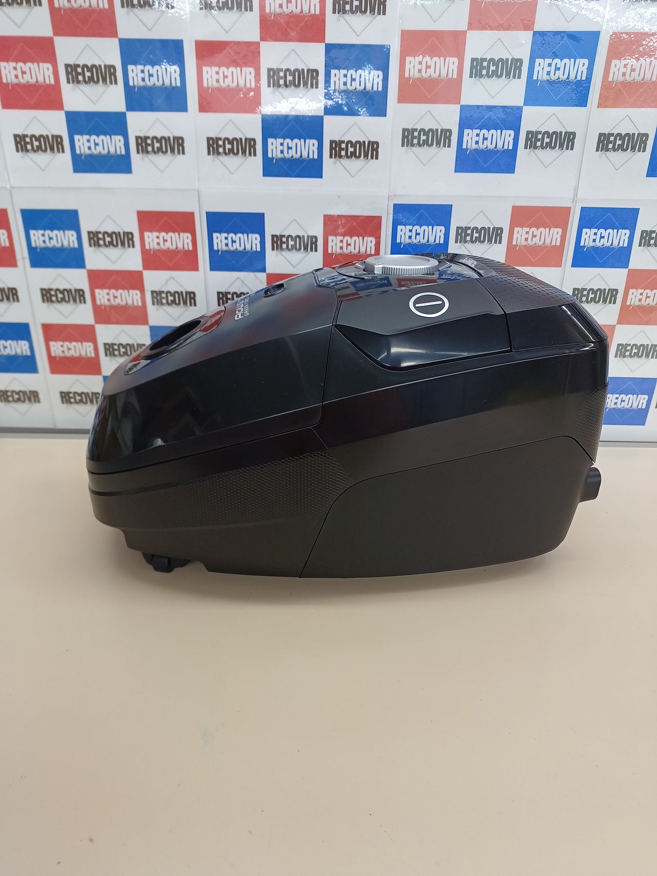 Aspirador con Bolsa Rowenta Force Max Silence 900W