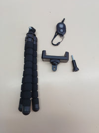 Trípode flexible portátil con mando – Amazon Basics