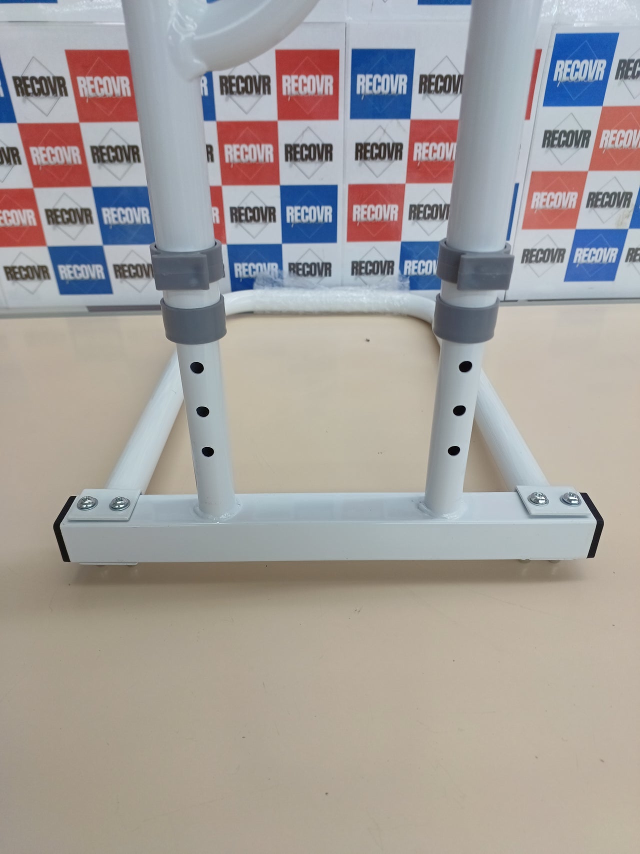 Barra de Cama Asistencial Blanca con Agarre