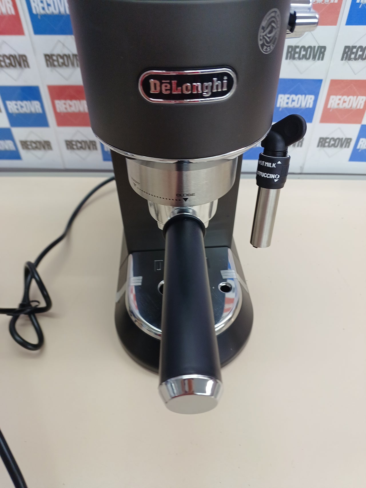 Cafetera espresso bomba acero 1,3 L negra - De'Longhi