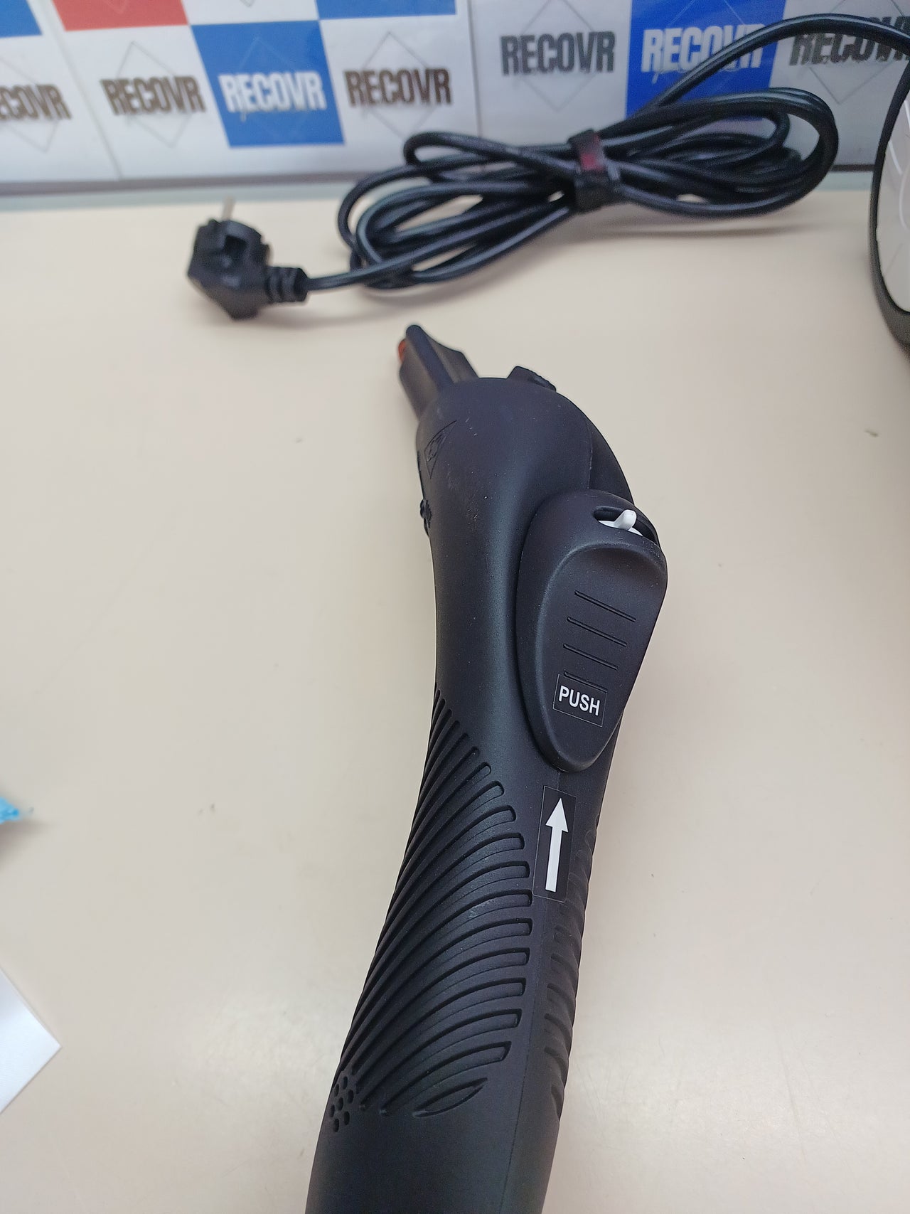 Limpiador a vapor 2000 W 1,5 L 4 bar con accesorios