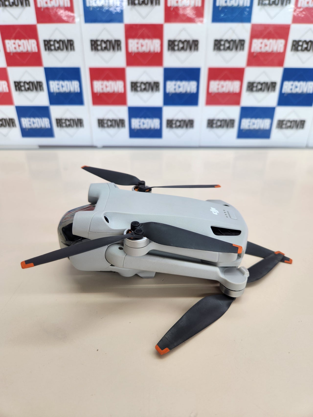 Dron DJI Mini 3 Pro con DJI Smart Control – vídeo 4K