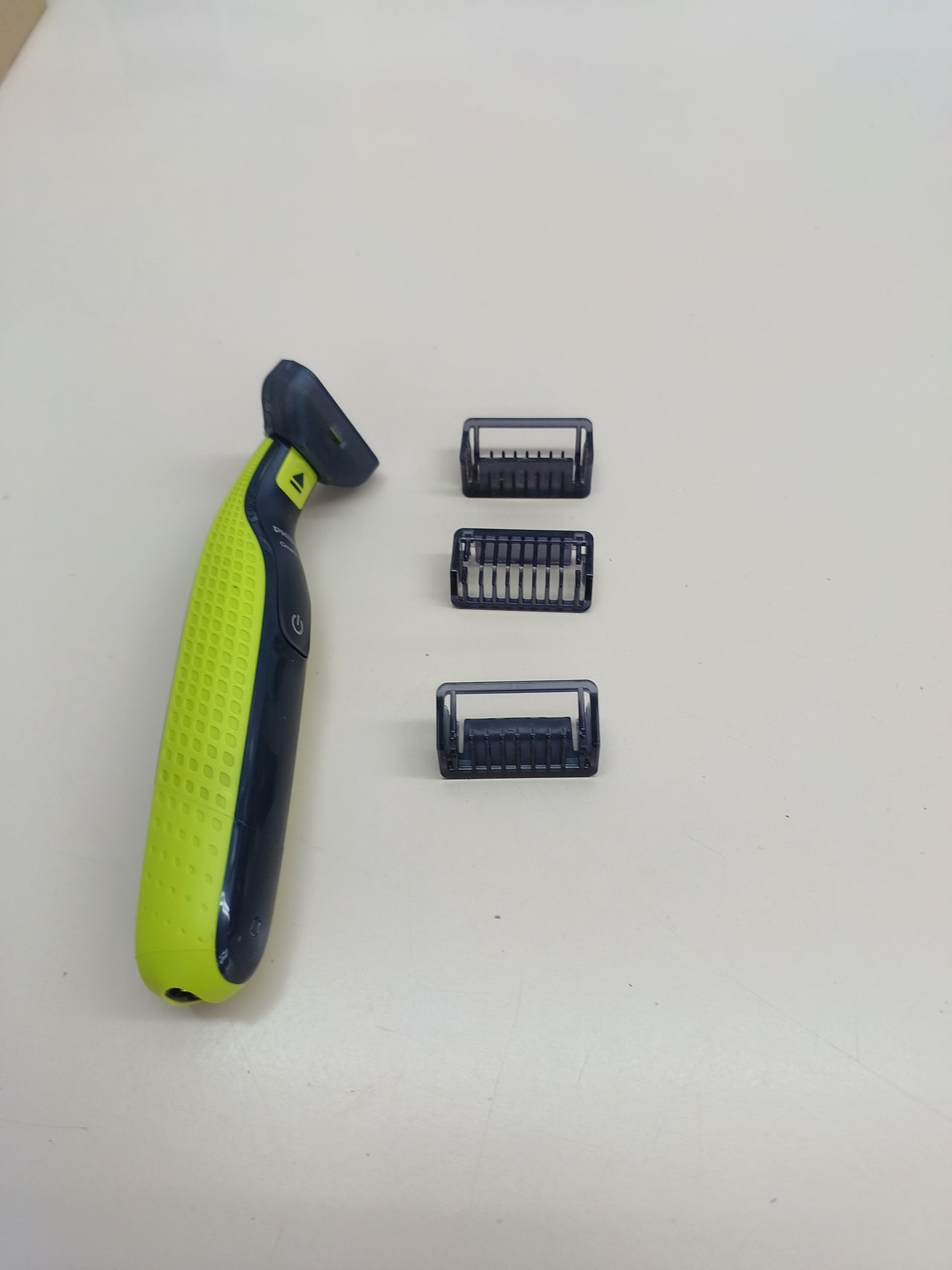 Afeitadora y recortadora facial/corporal 360 OneBlade Philips