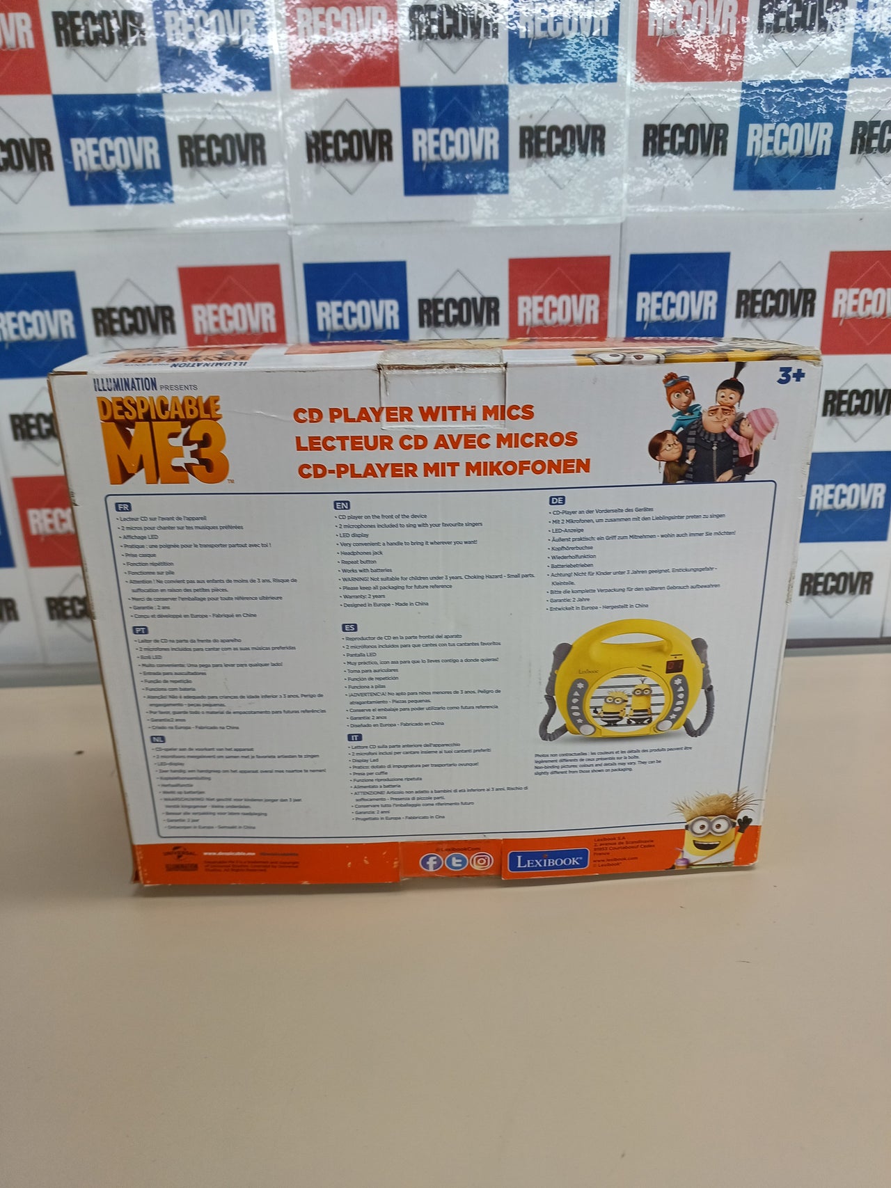 Lector CD Minions con 2 micros, desde 3 años.