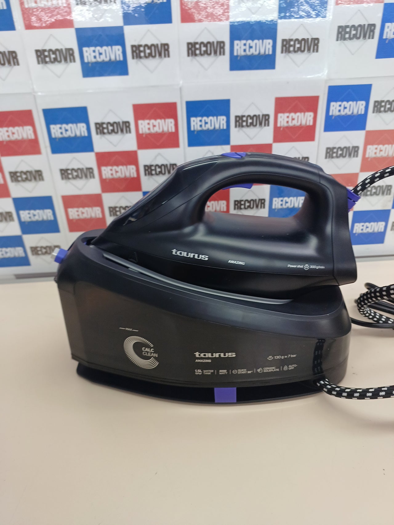 Centro planchado 3000 W con golpe 400 g TAURUS