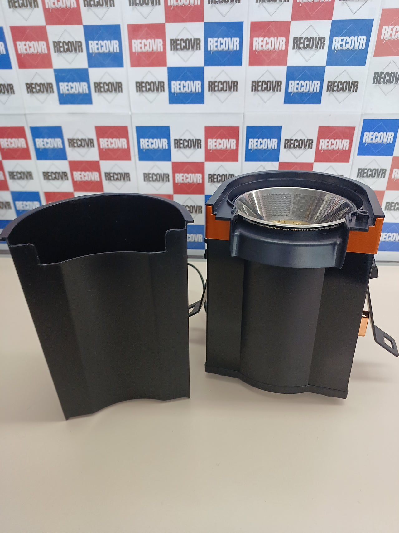 Licuadora orbital 1300W canal XXL 19000 RPM Cecotec