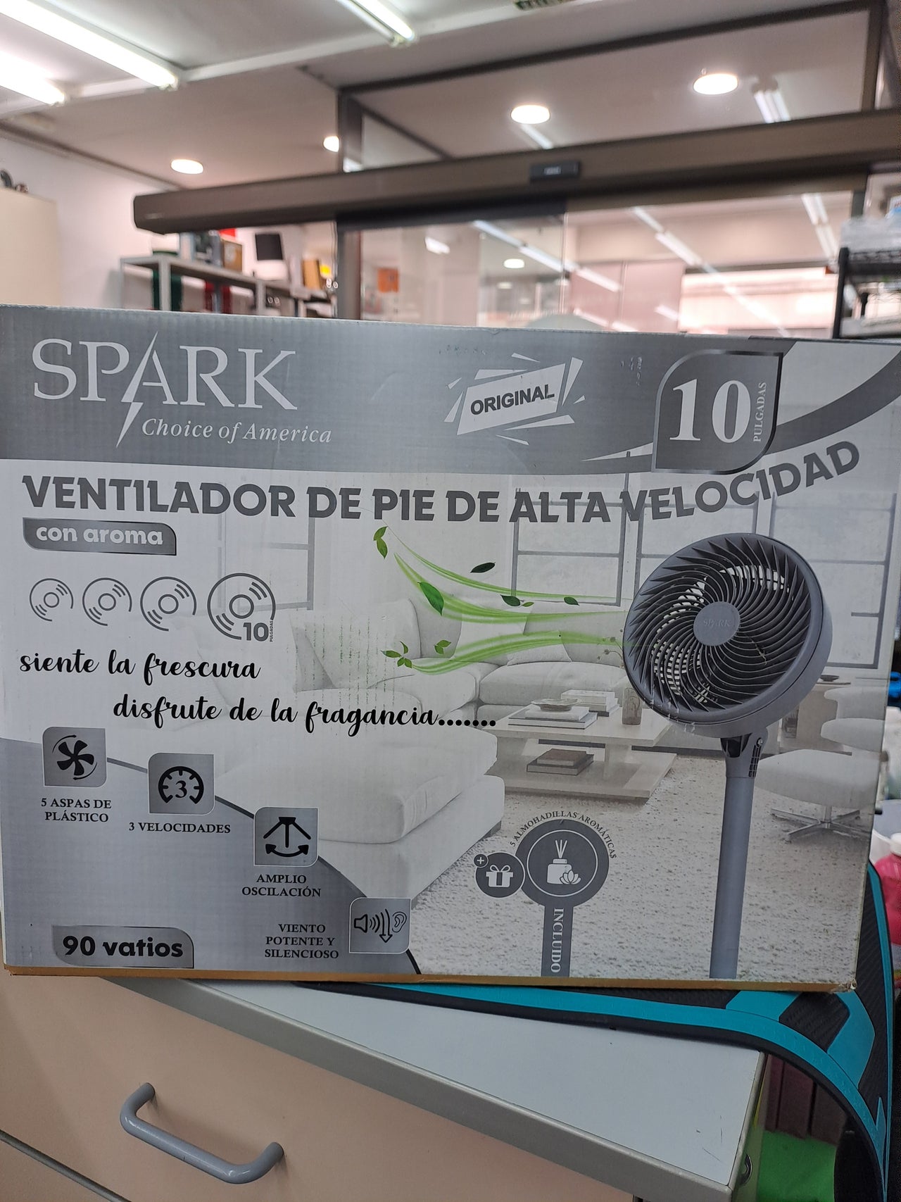 Ventilador de pie Spark 10' 90W S-10SE