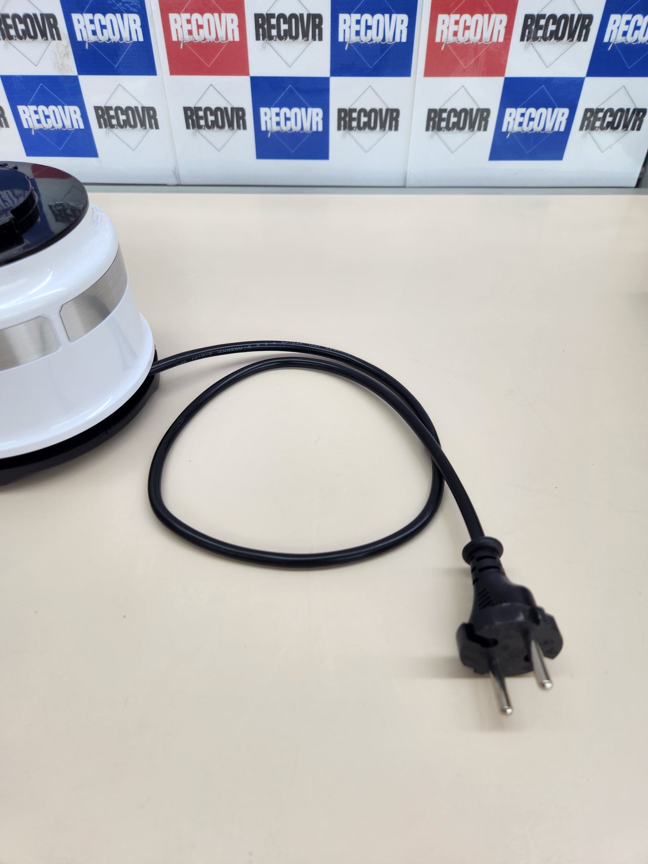Mini PROCESADOR 240W, 0.83 litros, DE Alimentos,  1 Decibelios, Acryl, 2 Velocidades, Blanco KitchenAid KFC3516