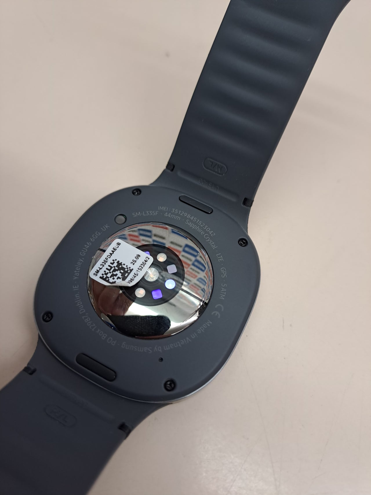 Smartwatch Samsung Galaxy Watch8 LTE 44 mm gris oscuro