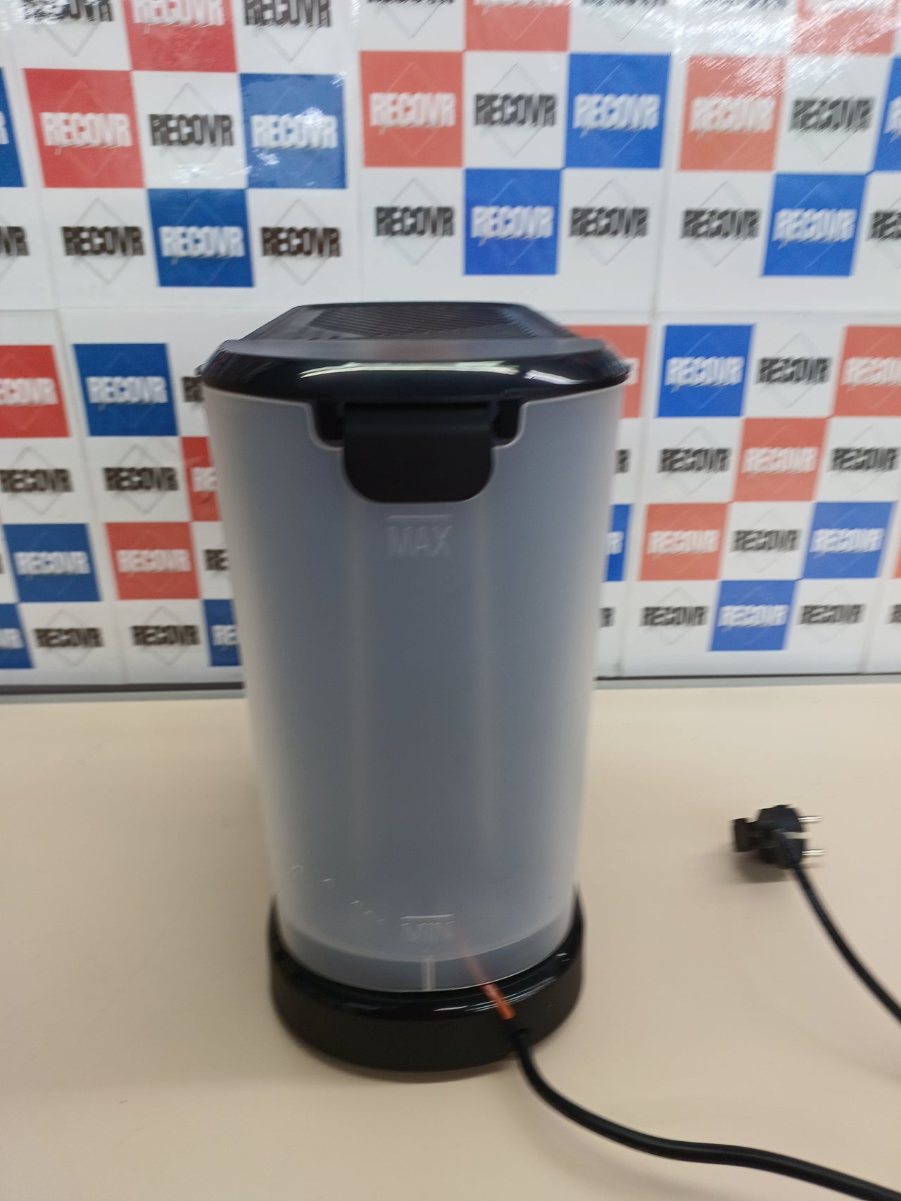 Cafetera espresso 20 bares 1,25 L con vaporizador - Jocca