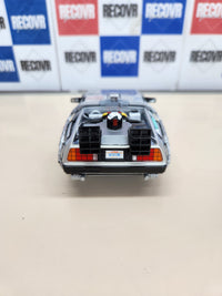 Coche DeLorean volador Regreso al Futuro