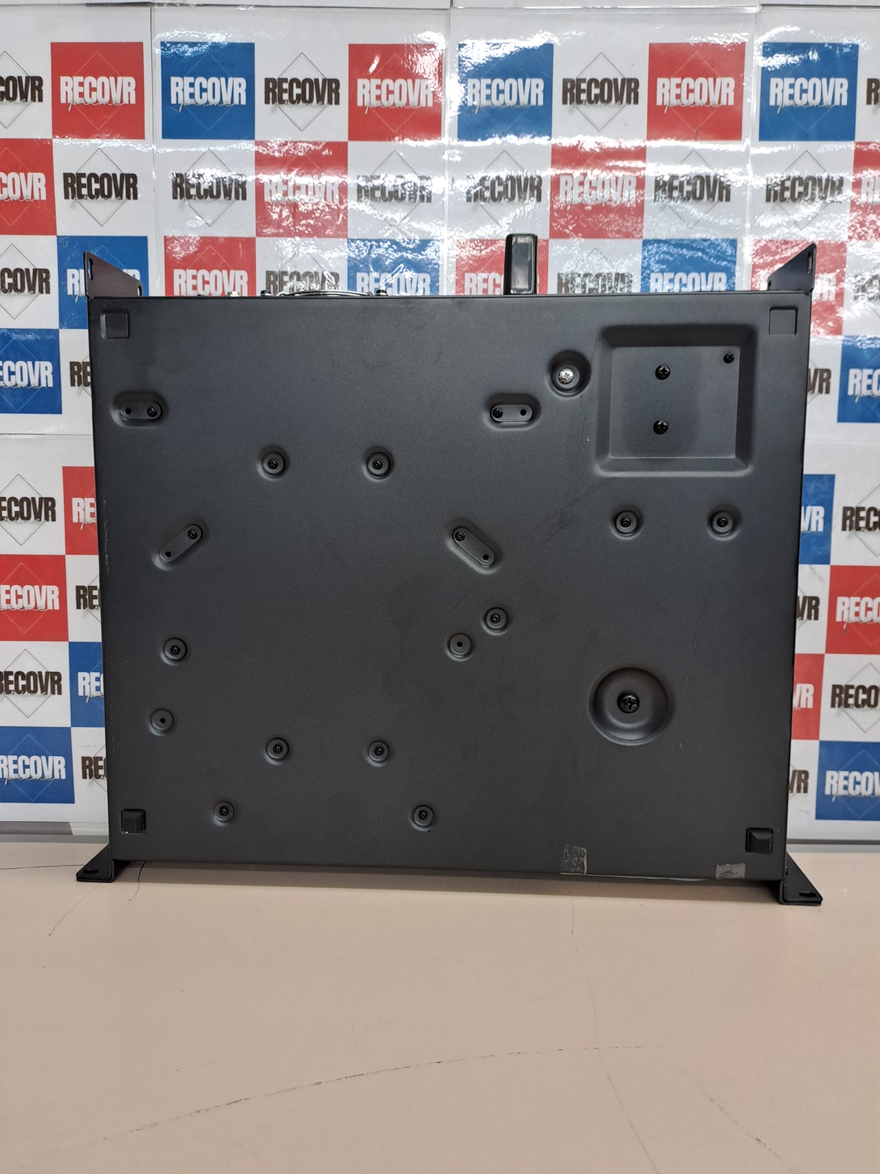 Amplificador estéreo profesional 2000W Behringer EP2000
