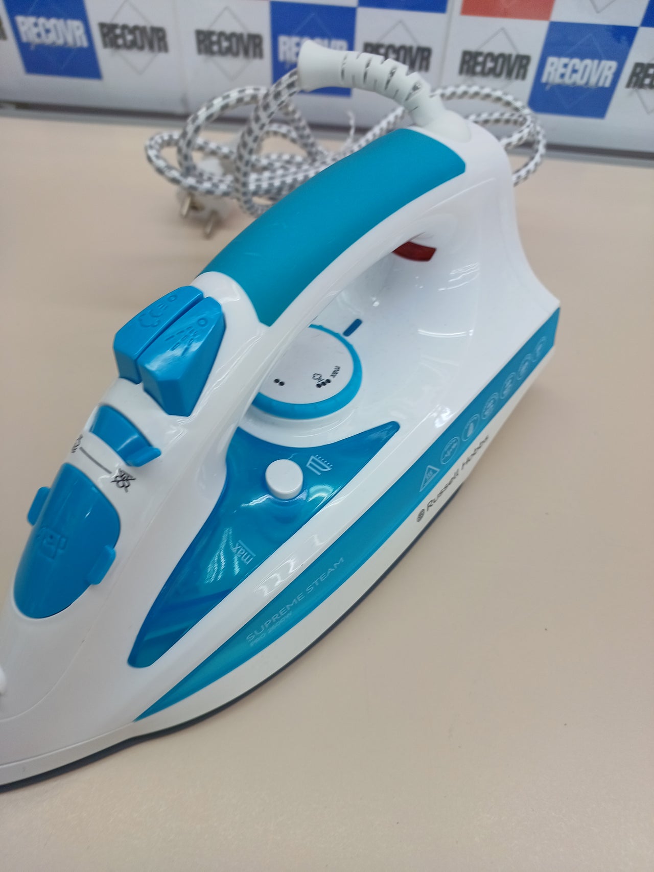 Plancha 2600W Cerámica  Russell Hobbs, Blanco/Azul.