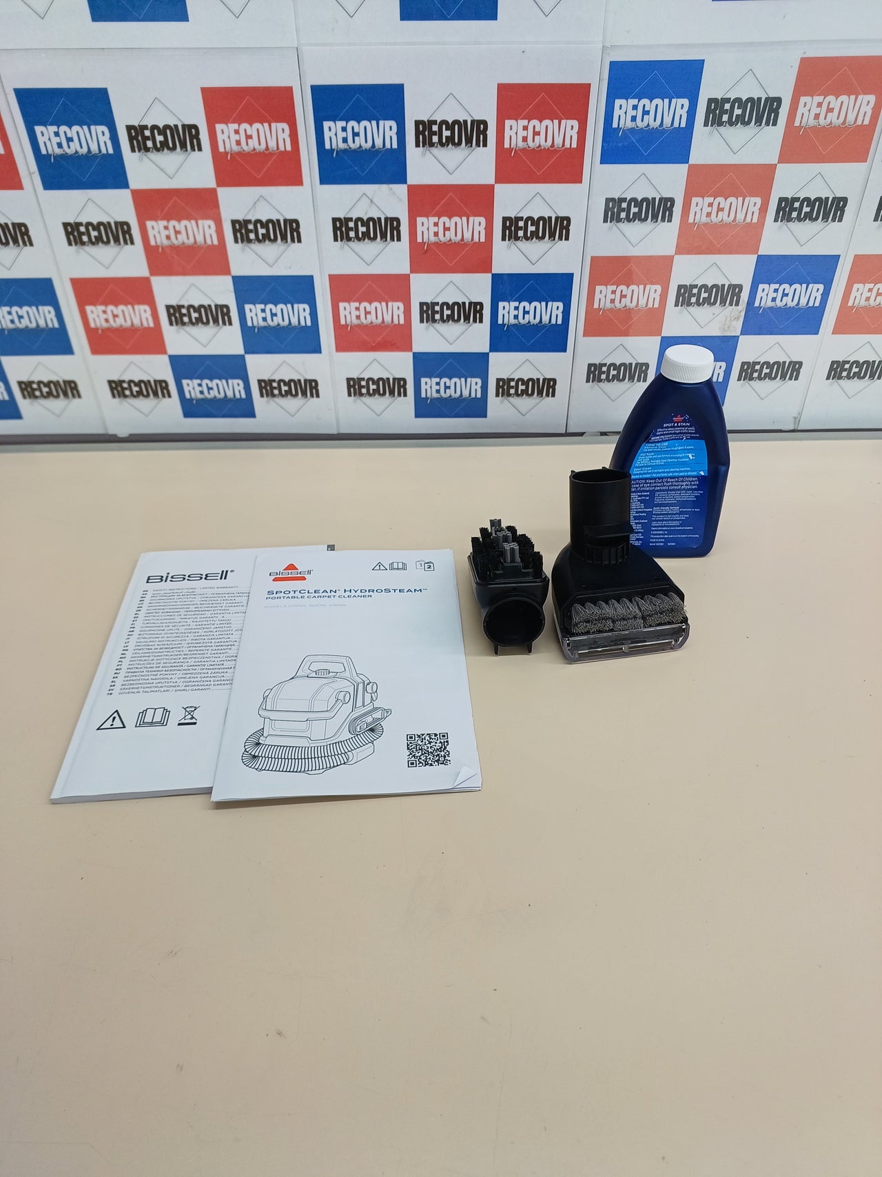 Aspiradora de Tapicería BISSELL SpotClean HydroSteamLava 1000W, 16800Pa