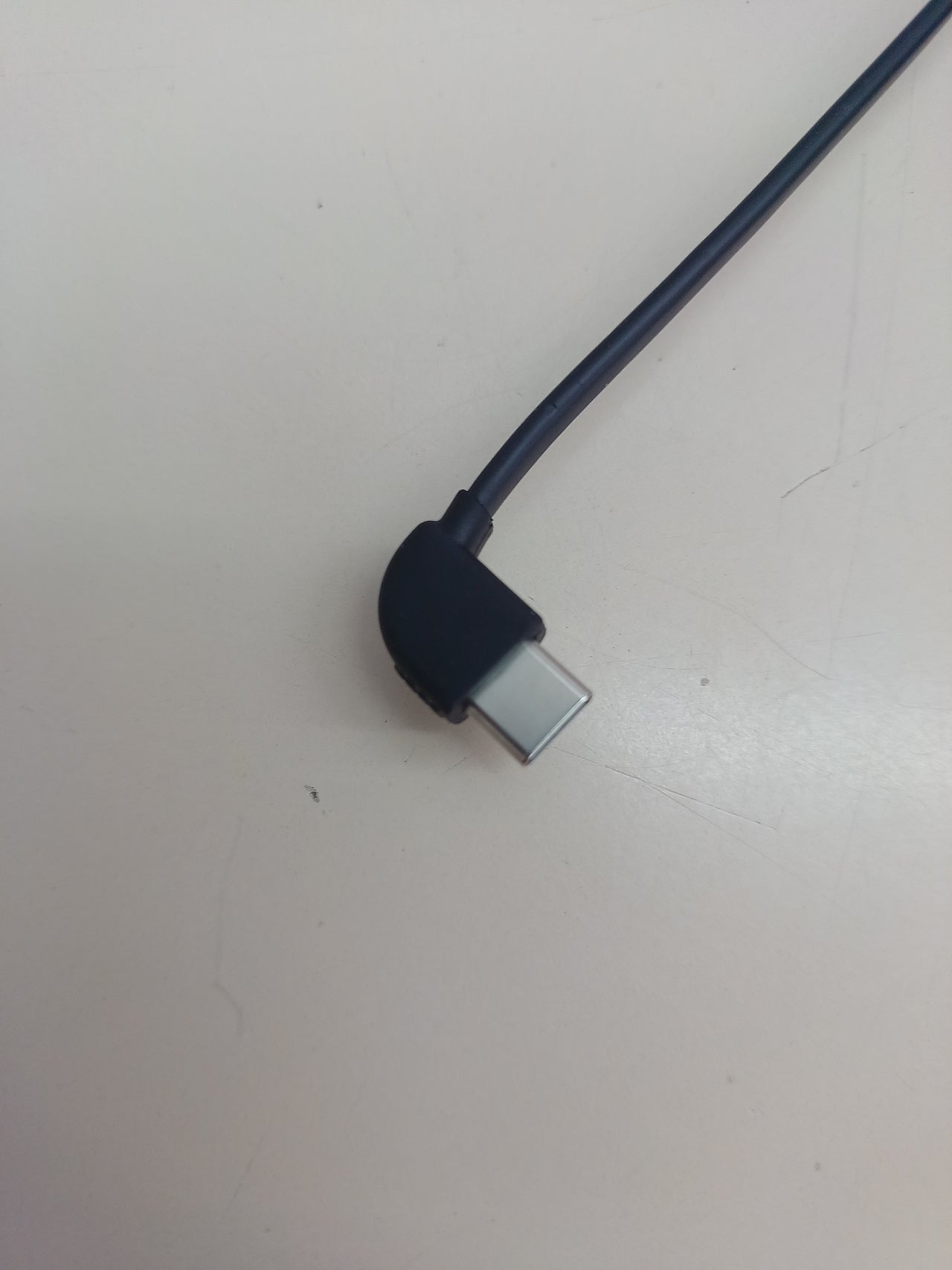 Powerbank 10 000 mAh con cables integrados USB-C/Lightning - Belkin