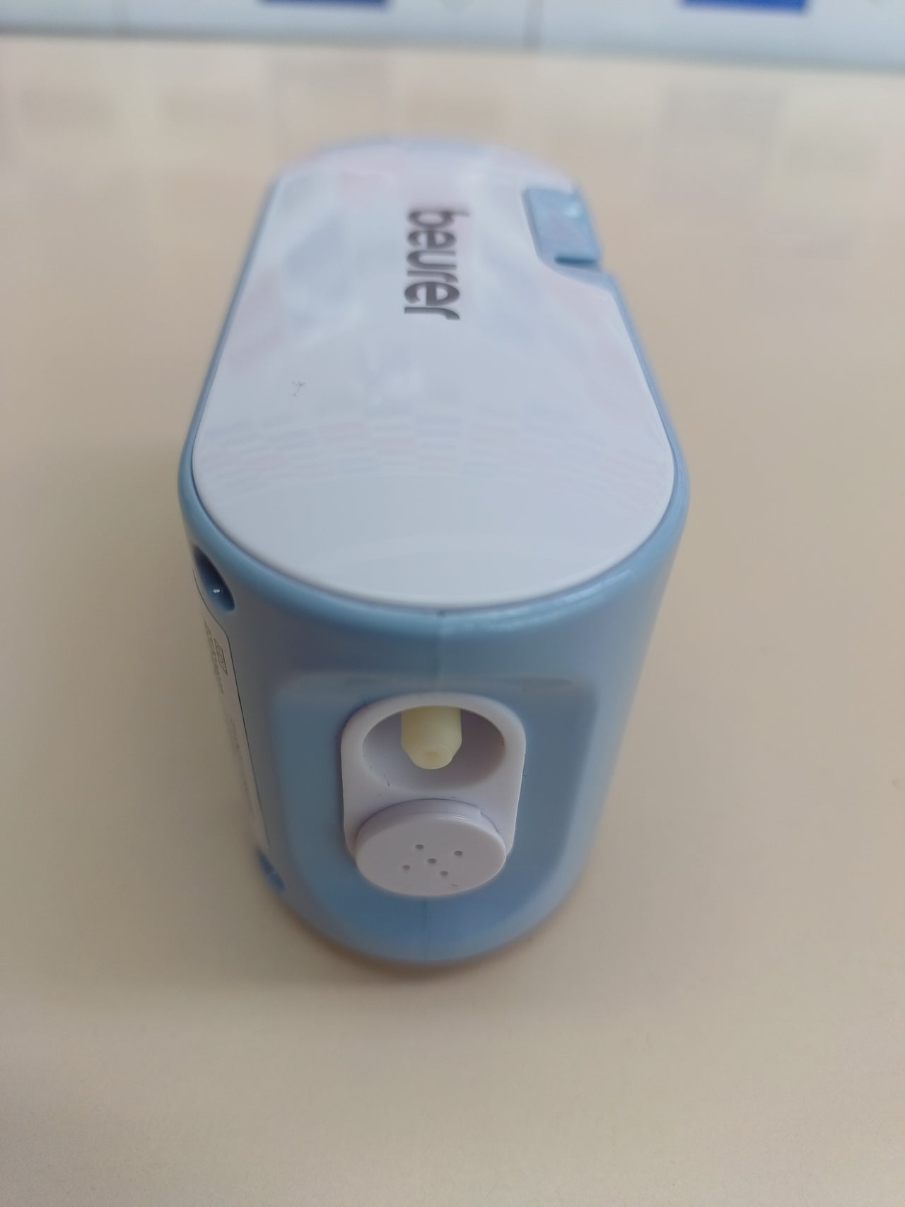 Beurer IH 60 Nebulizador, silencioso y portátil con batería, inhalador con tecnología de aire comprimido del compresor para uso en resfriados, asma y otras enfermedades respiratorias
